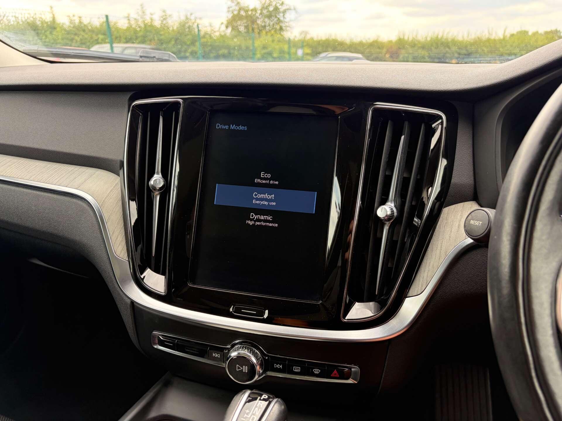 Volvo V60 view 48