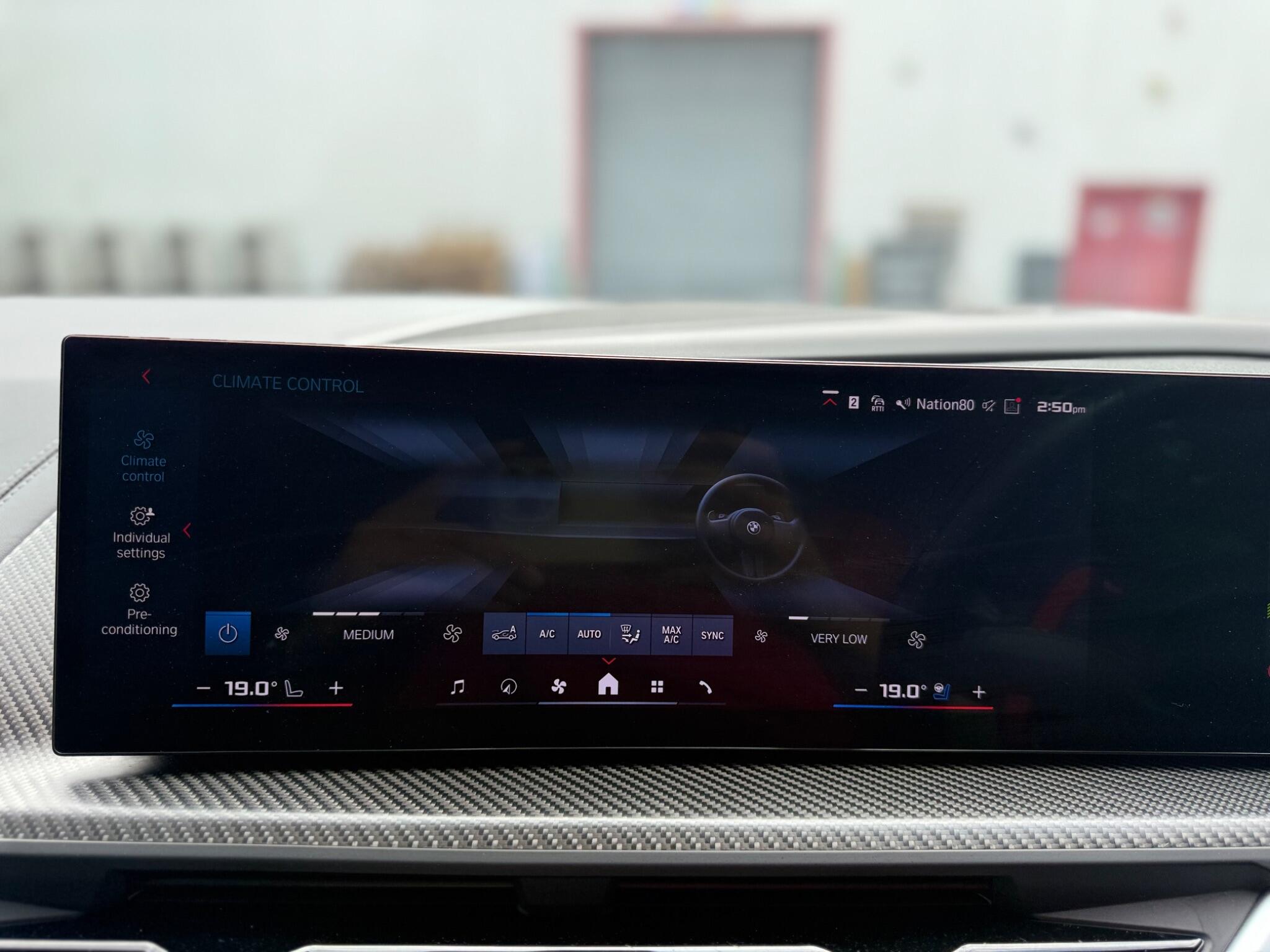 BMW XM view 41