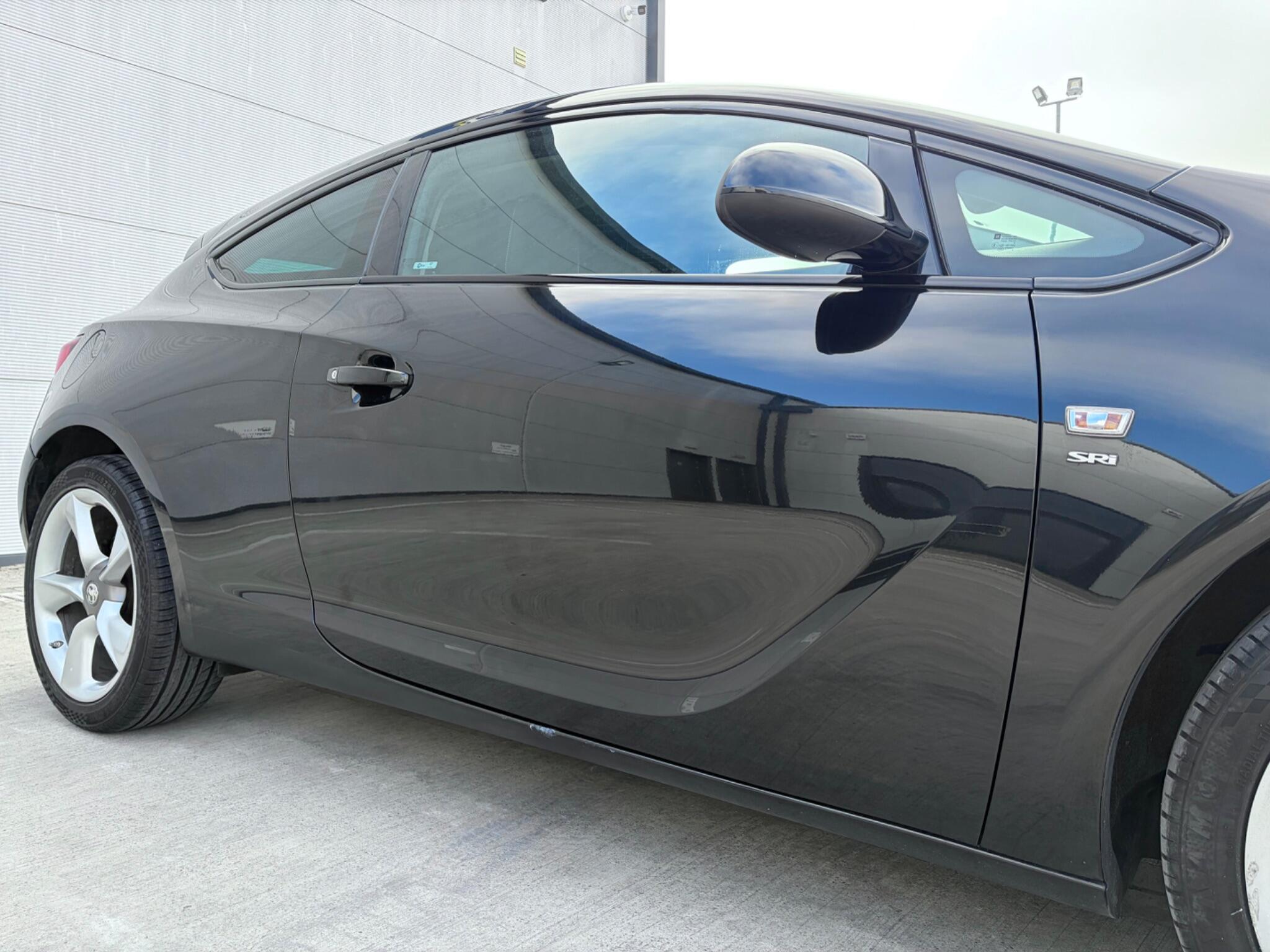 Vauxhall Astra GTC view 11