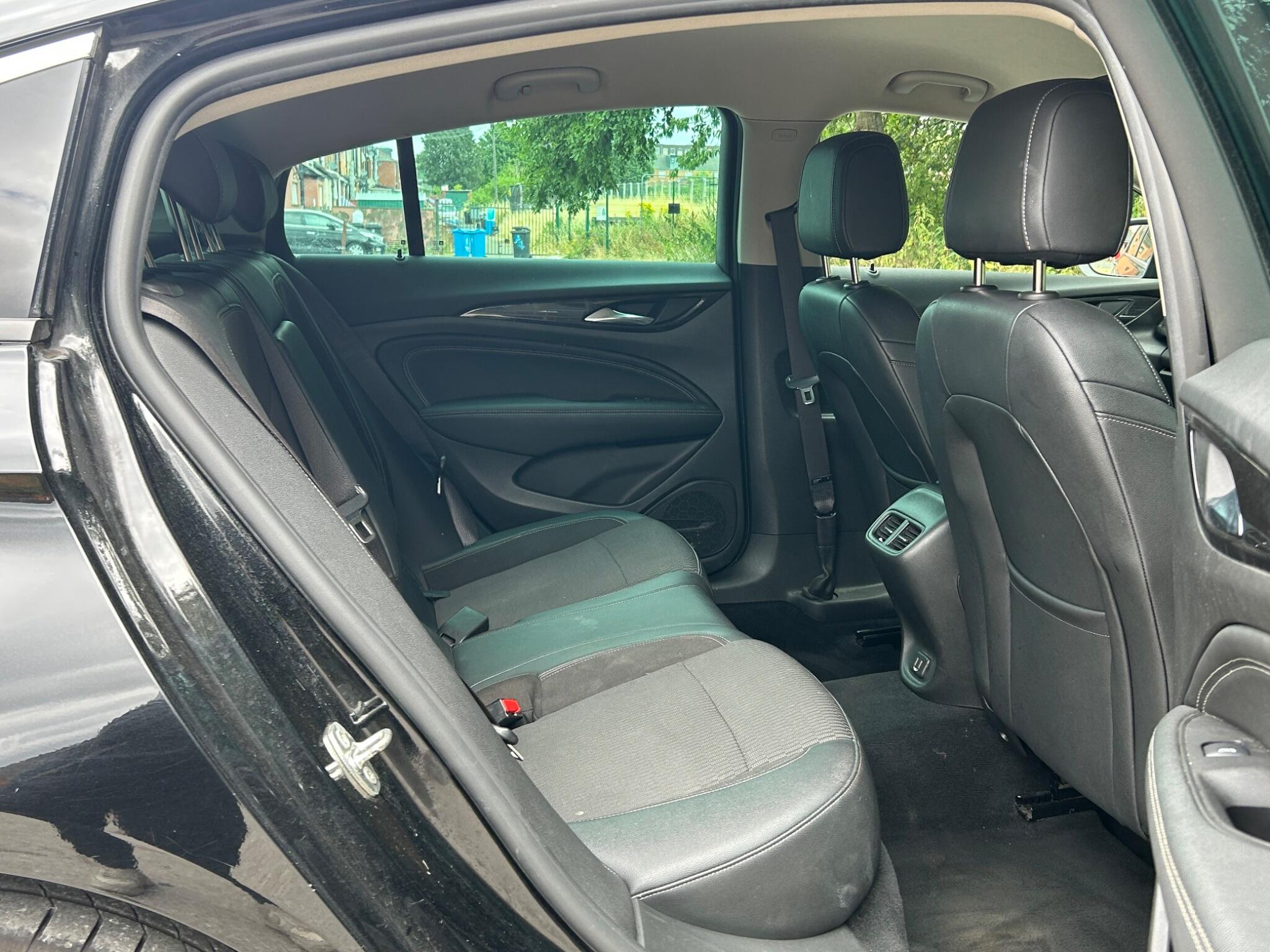 Vauxhall Insignia view 24