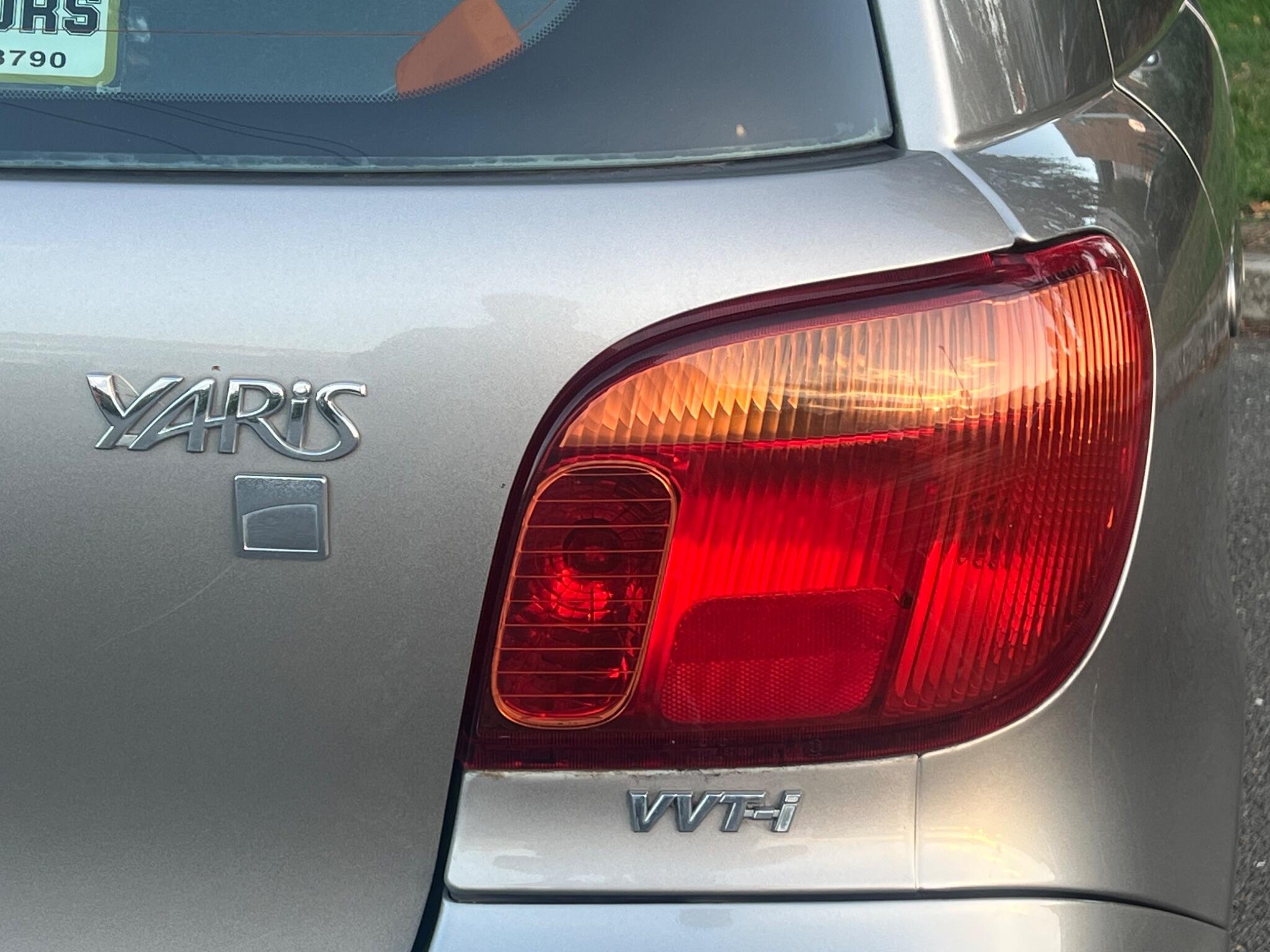 Toyota Yaris view 12
