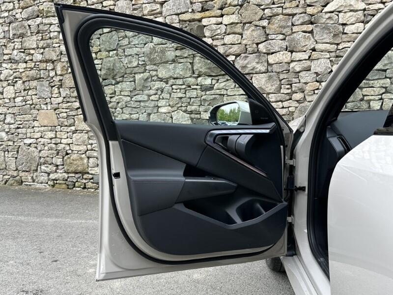 BMW X3 view 32
