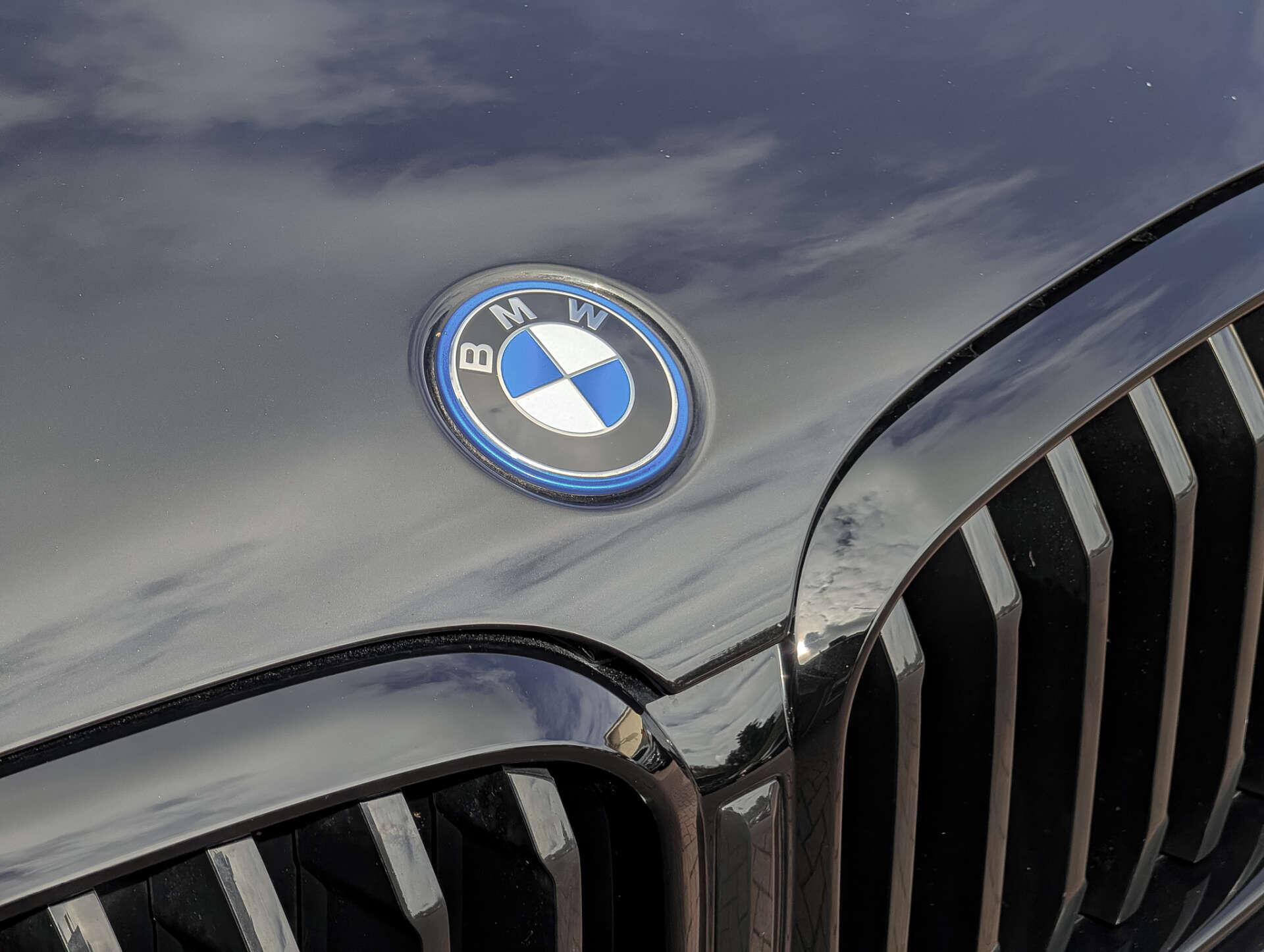 BMW X3 view 10