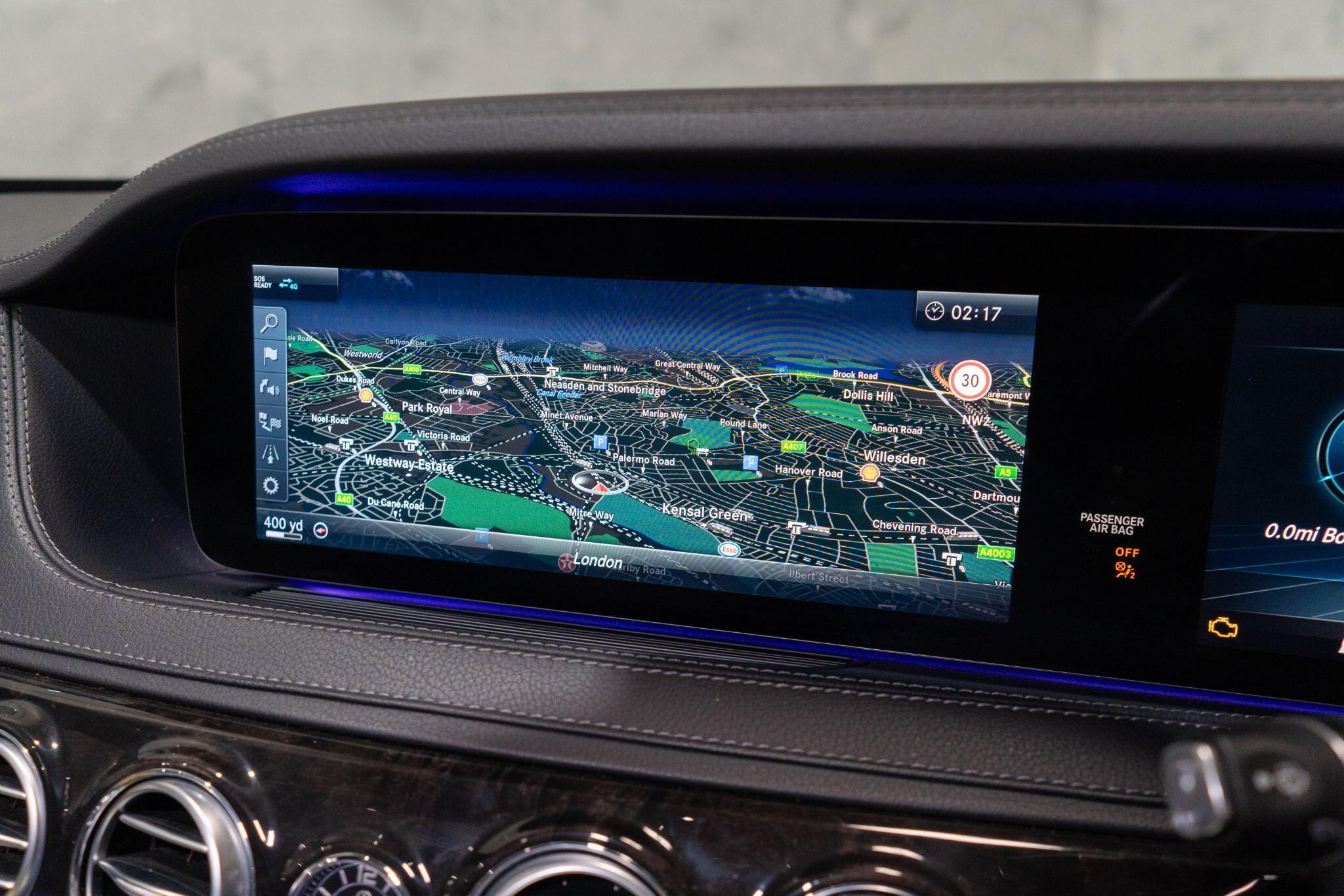 Mercedes-Benz S-Class view 25
