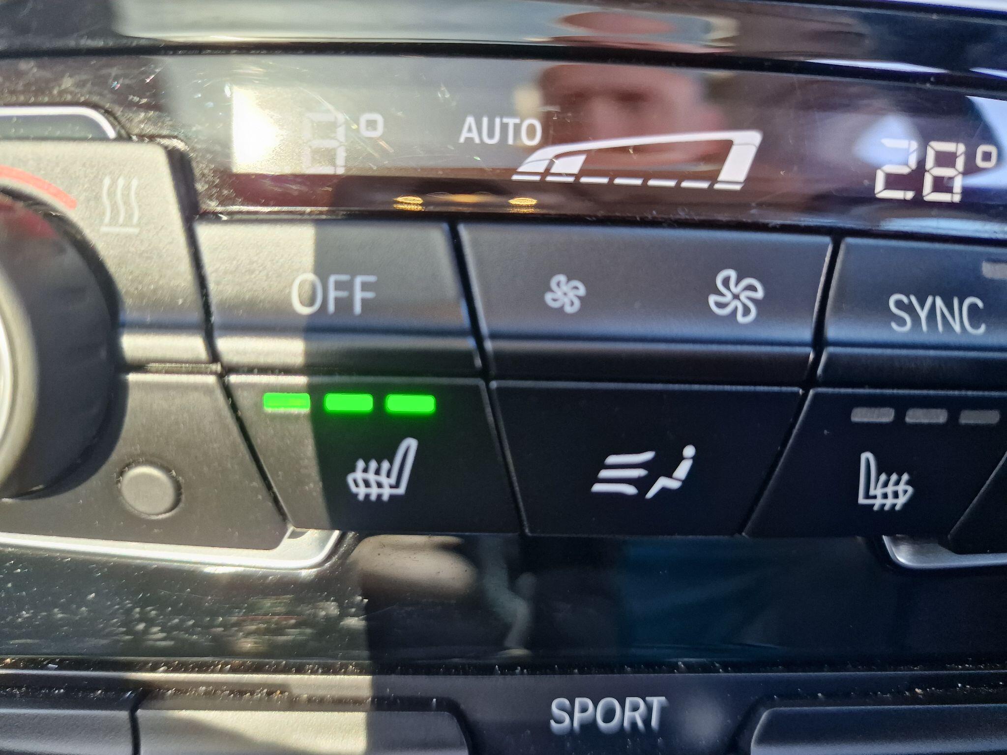 BMW 2 Series view 40