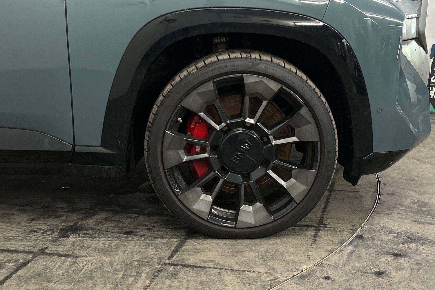 BMW XM view 15