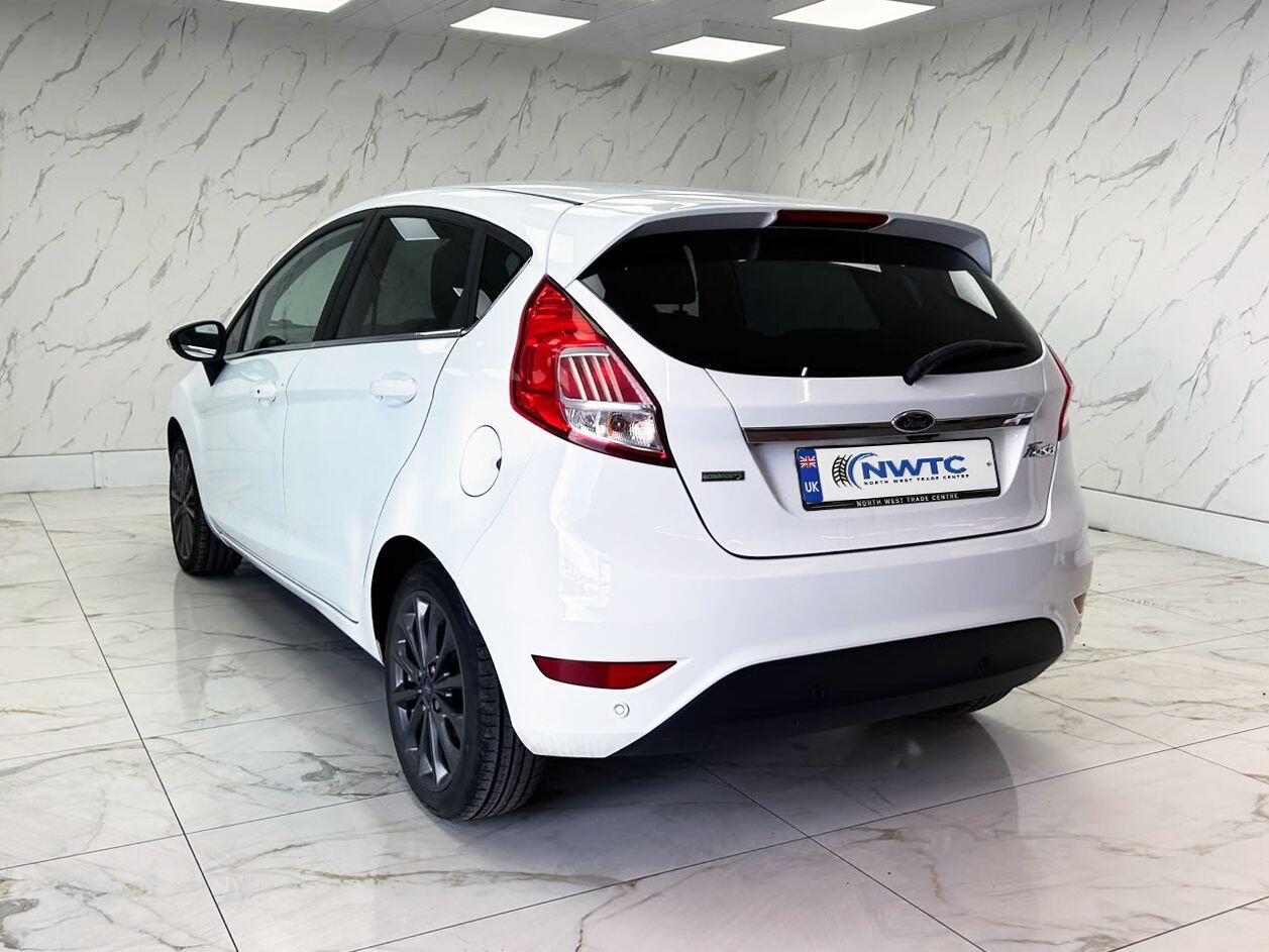Ford Fiesta view 9