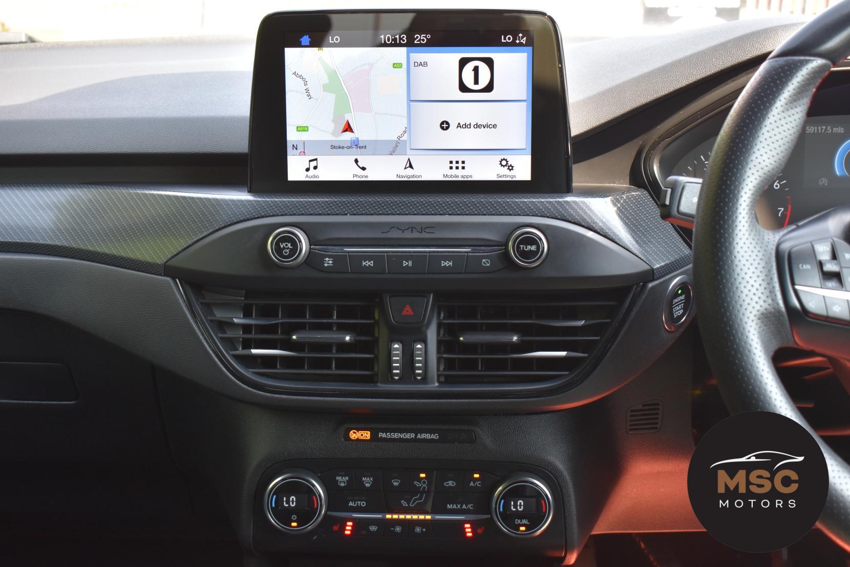 Ford Focus view 44