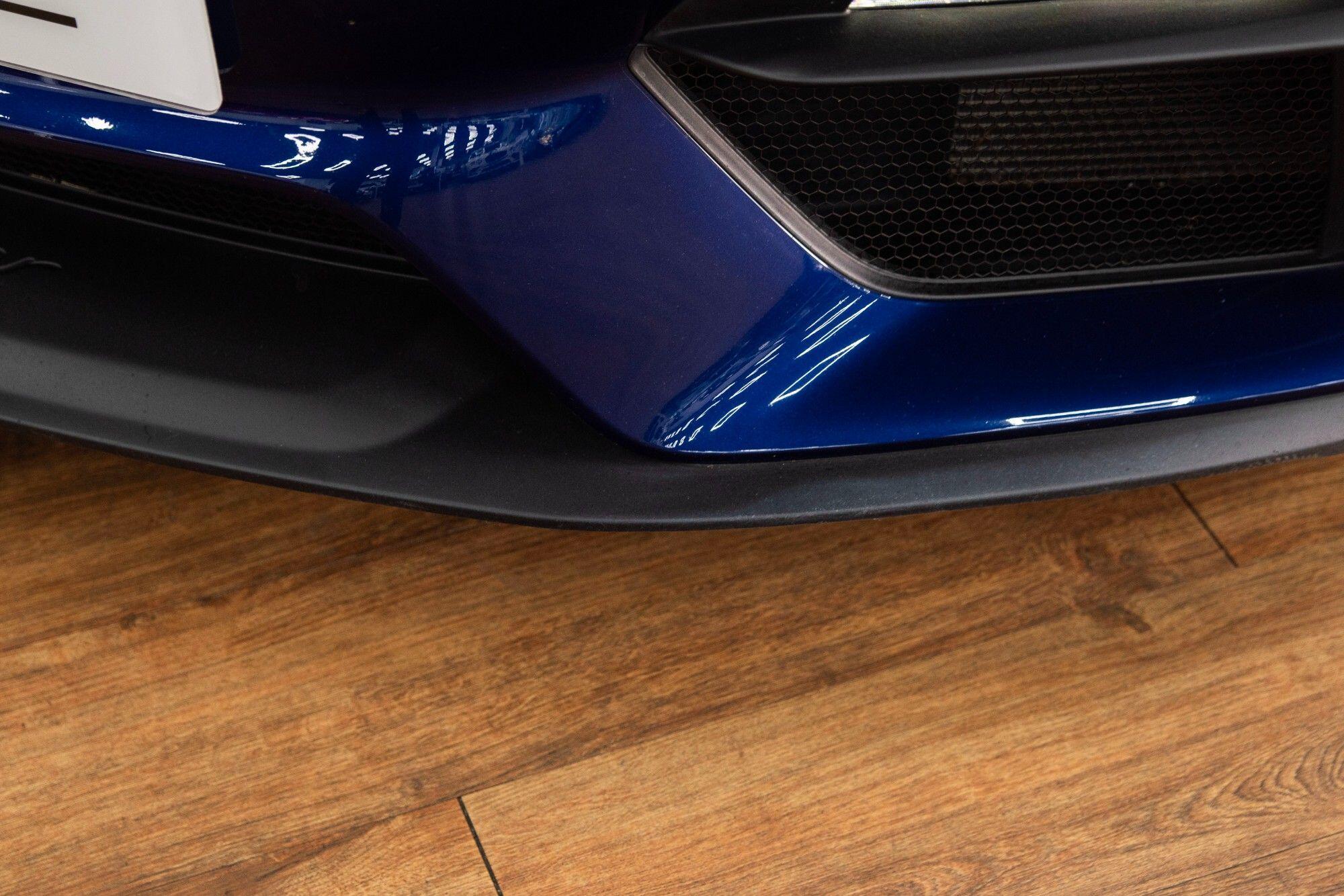 Porsche 718 Spyder view 15