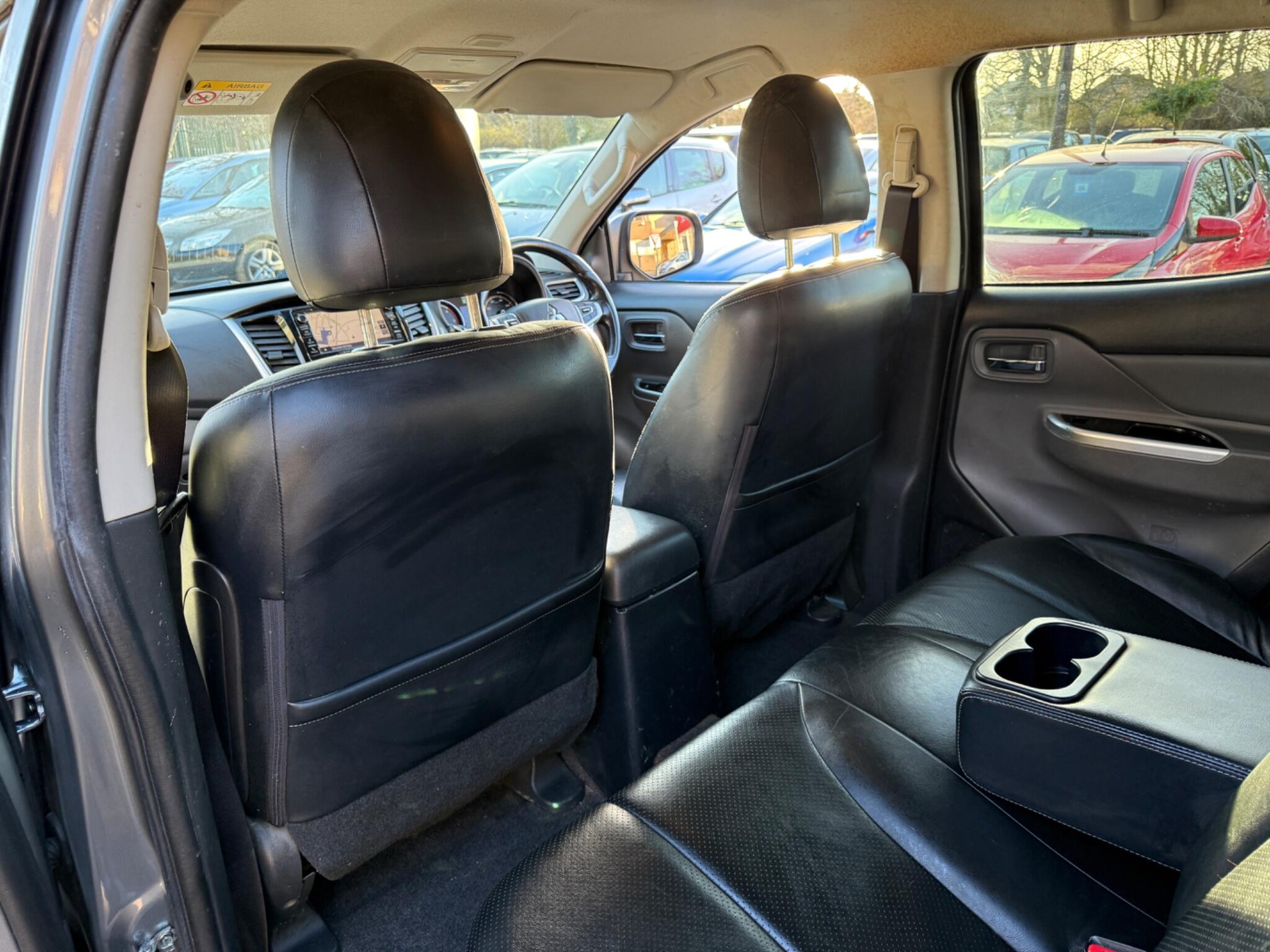 Mitsubishi L200 - Image 55