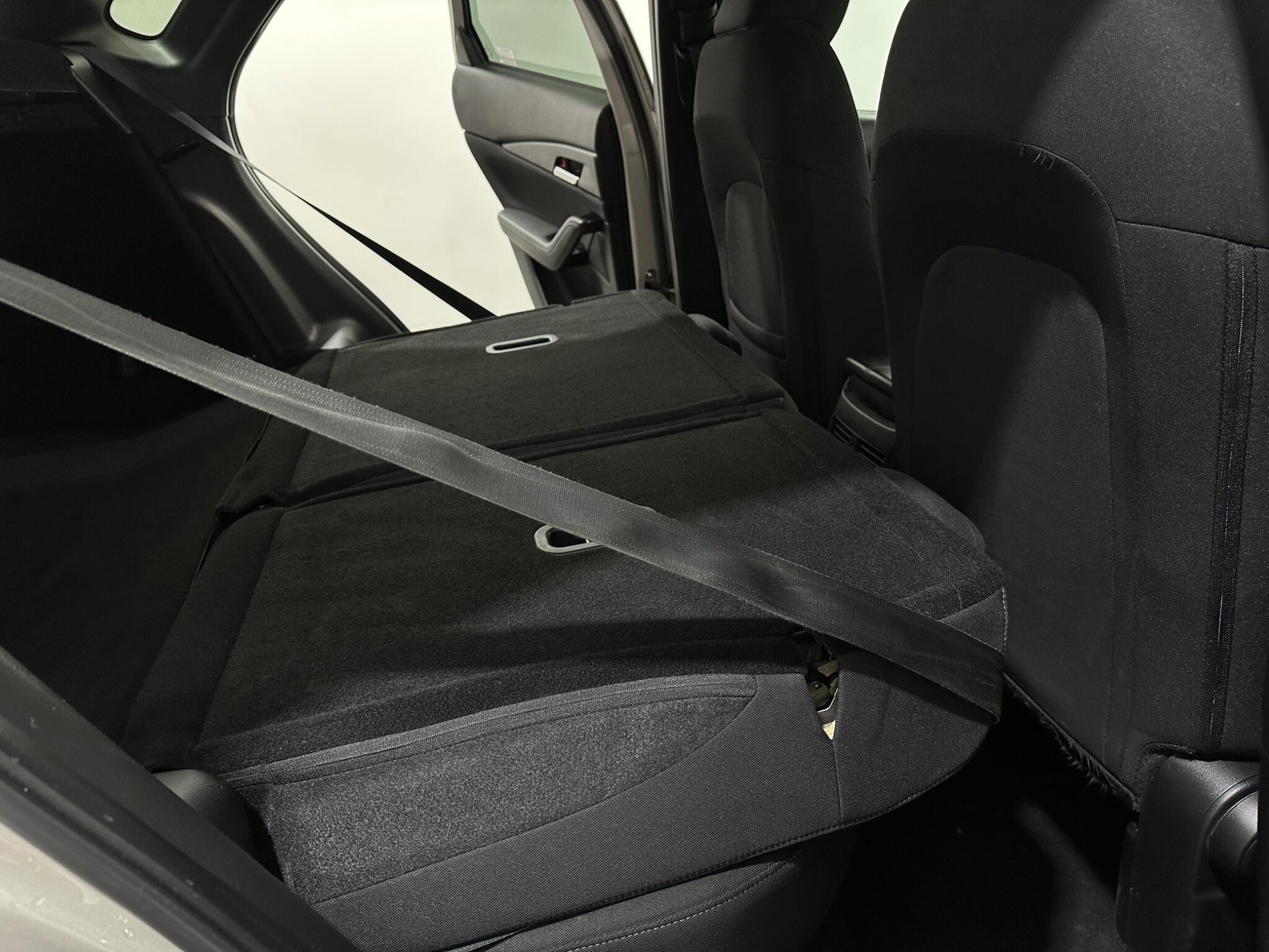 Mazda CX-30 view 44