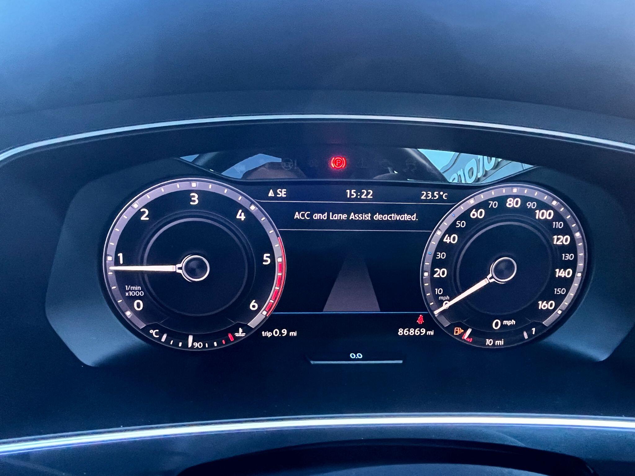 Volkswagen Tiguan view 19
