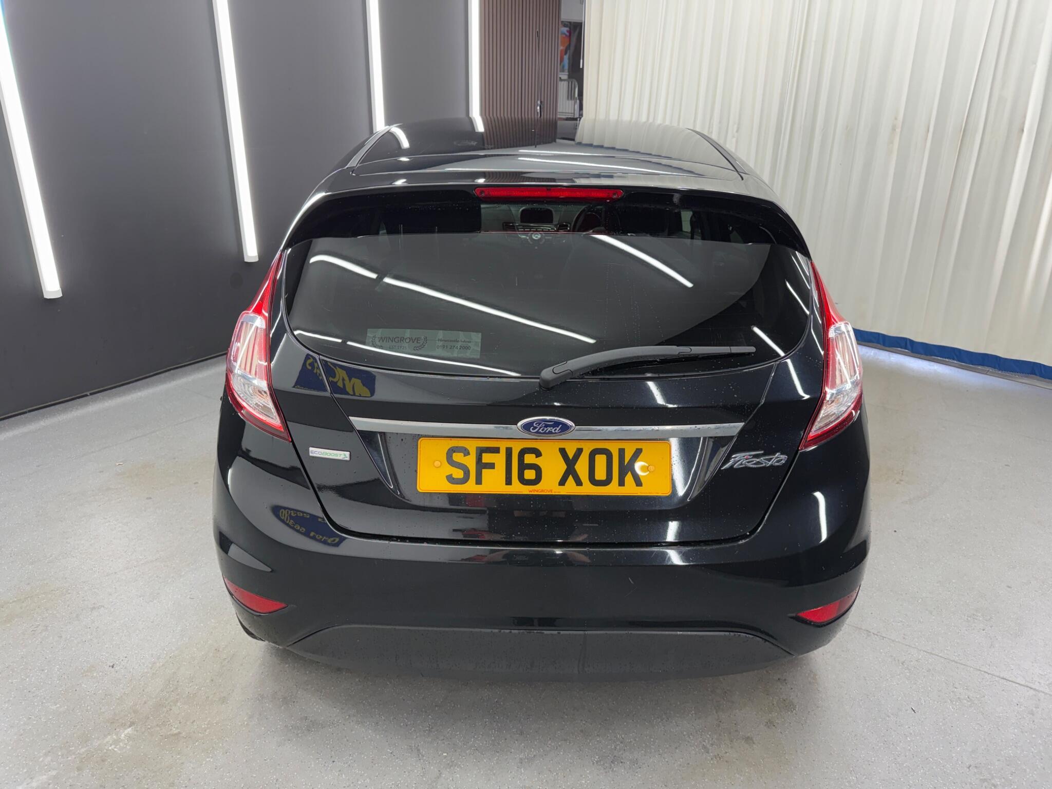 Ford Fiesta view 6