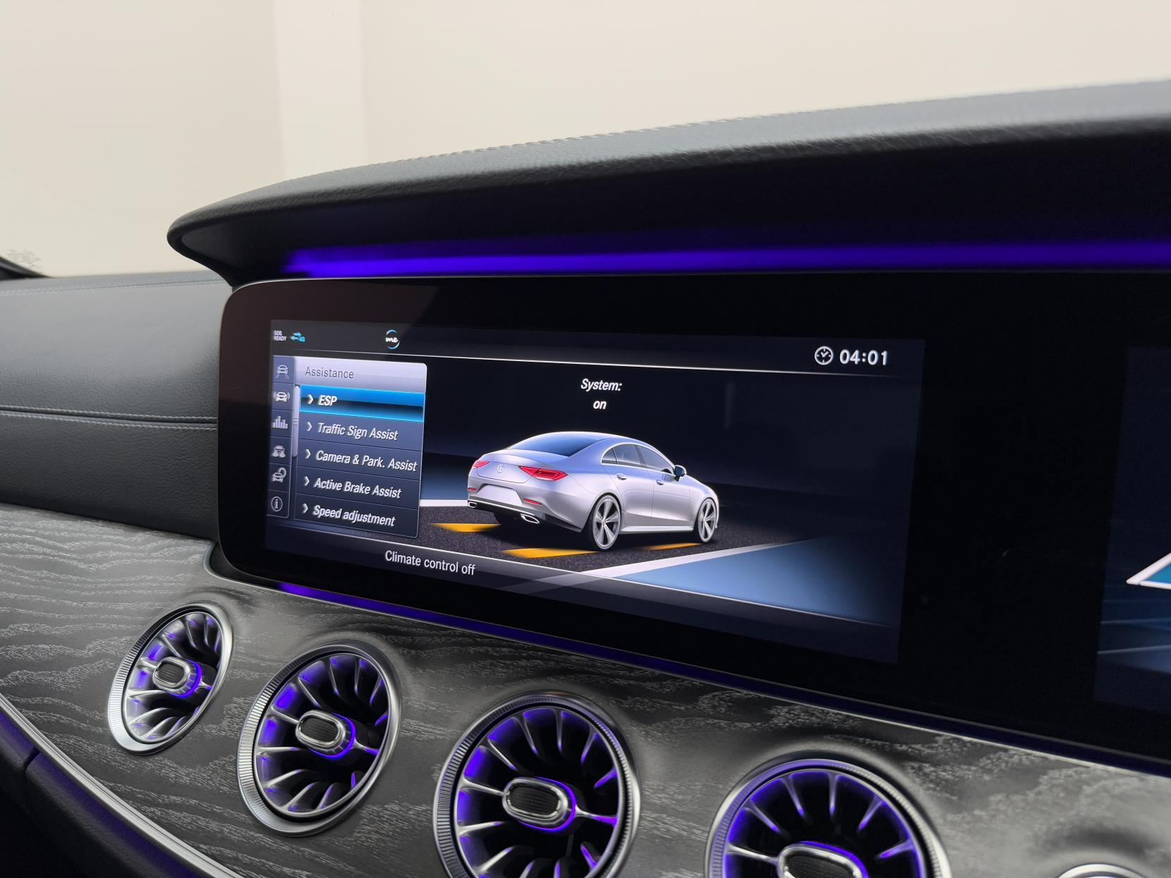 Mercedes-Benz CLS view 35