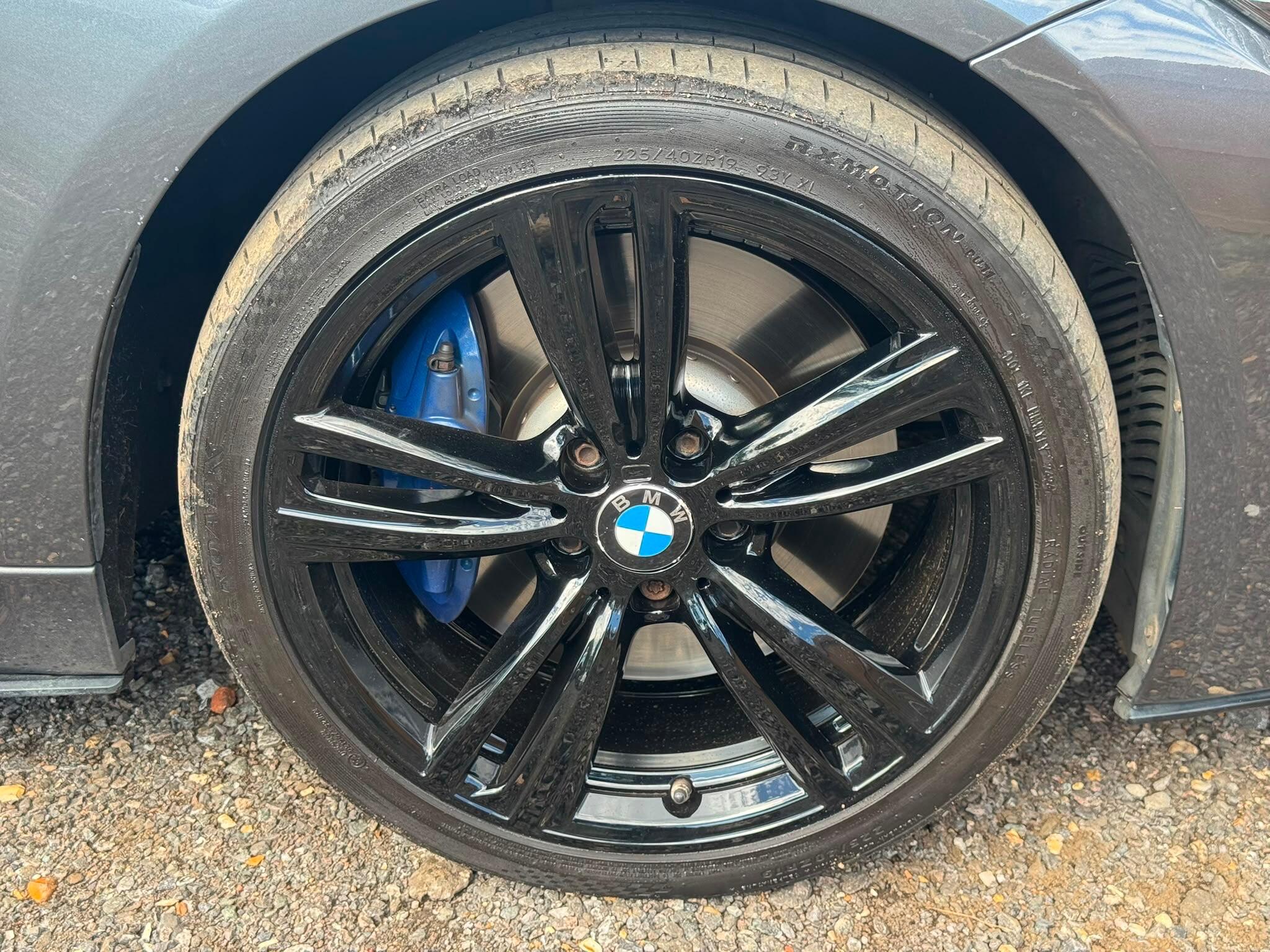 BMW 3 Series view 49