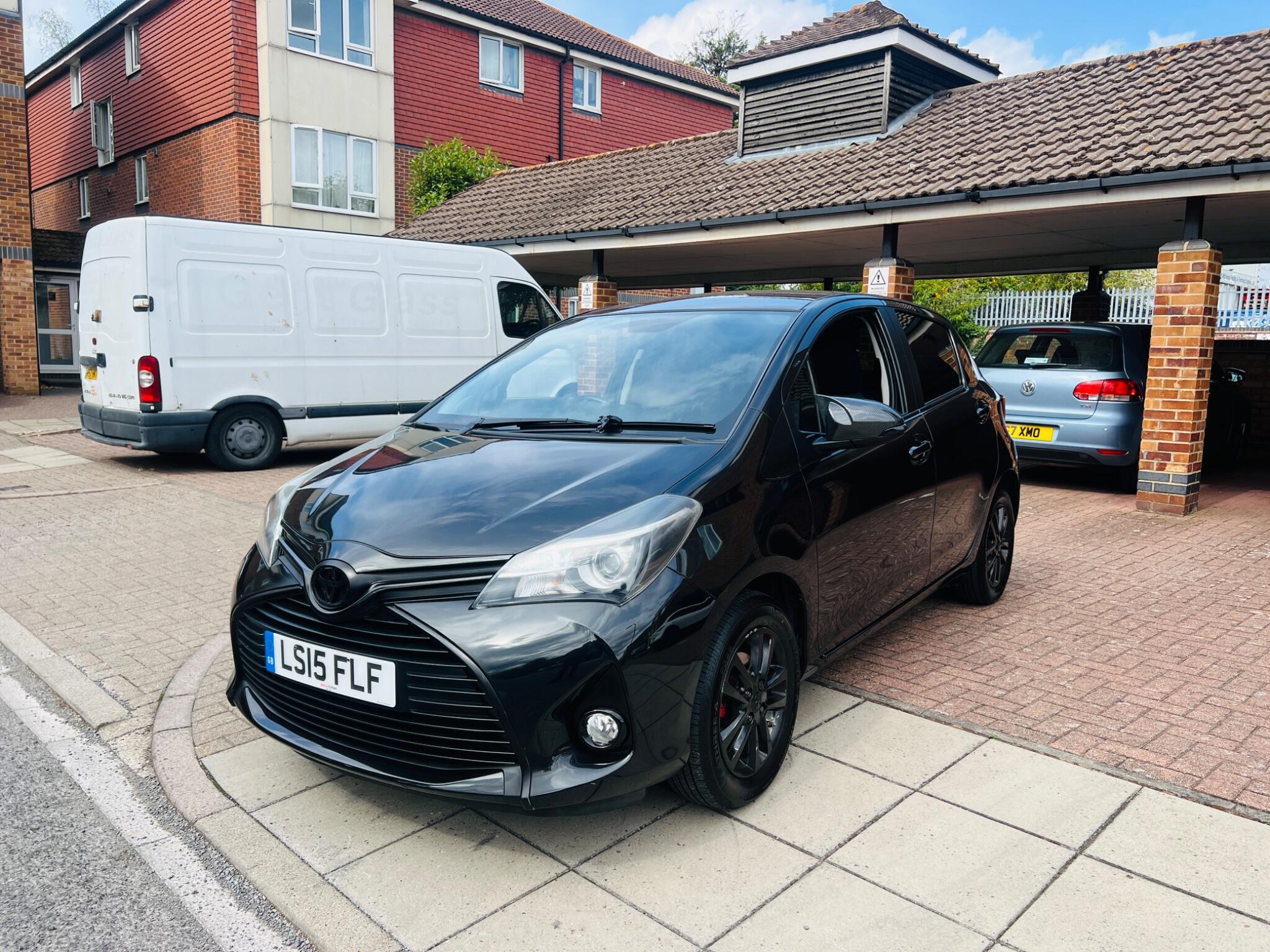 Toyota Yaris view 12