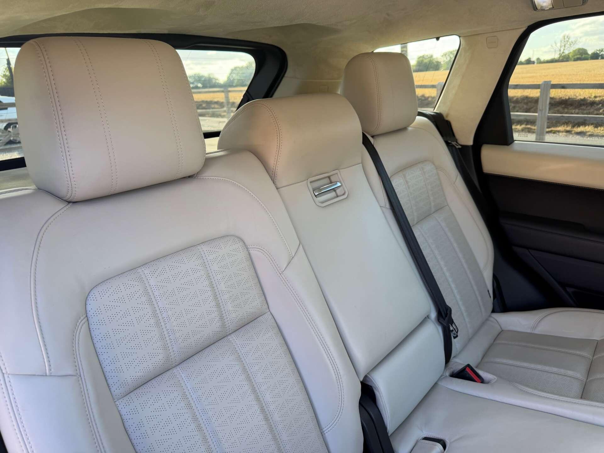 Land Rover Range Rover Sport view 14