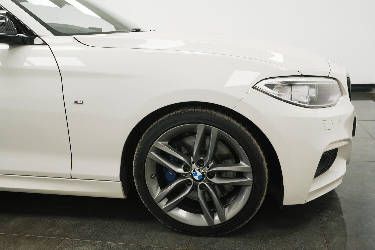 BMW 2 Series view 5
