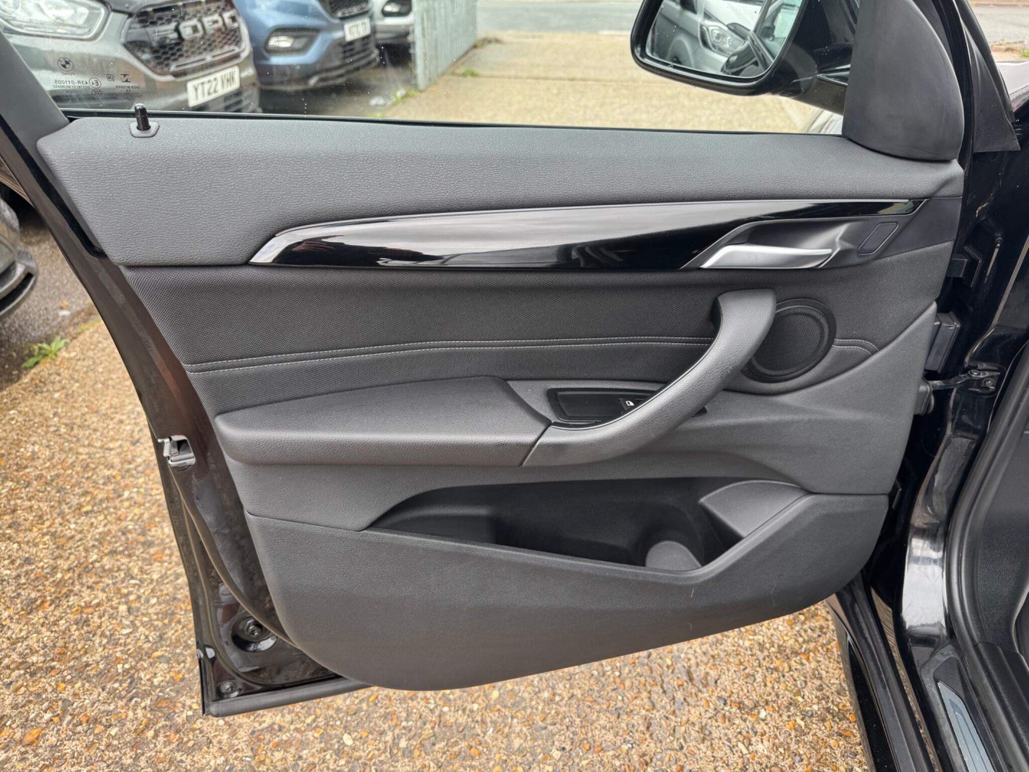 BMW X1 view 20
