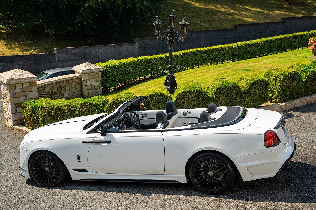 Rolls-Royce Dawn view 116