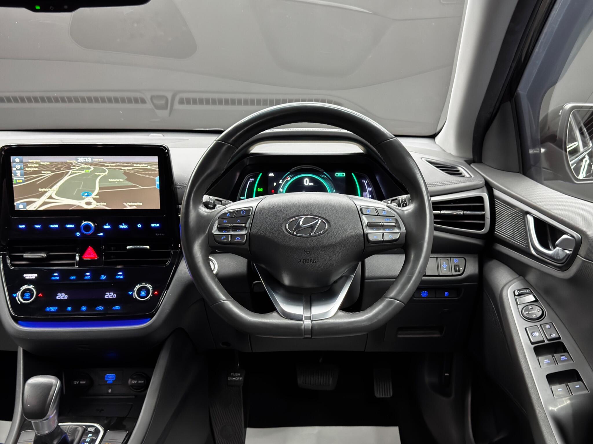Hyundai Ioniq view 17