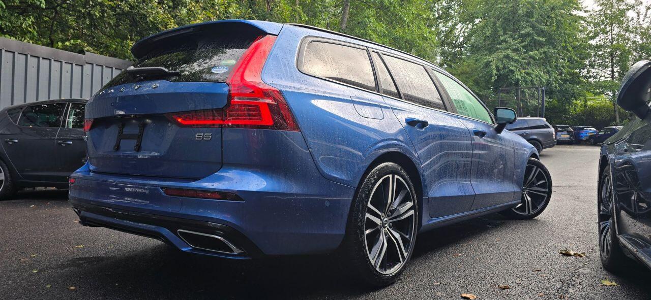 Volvo V90 view 3