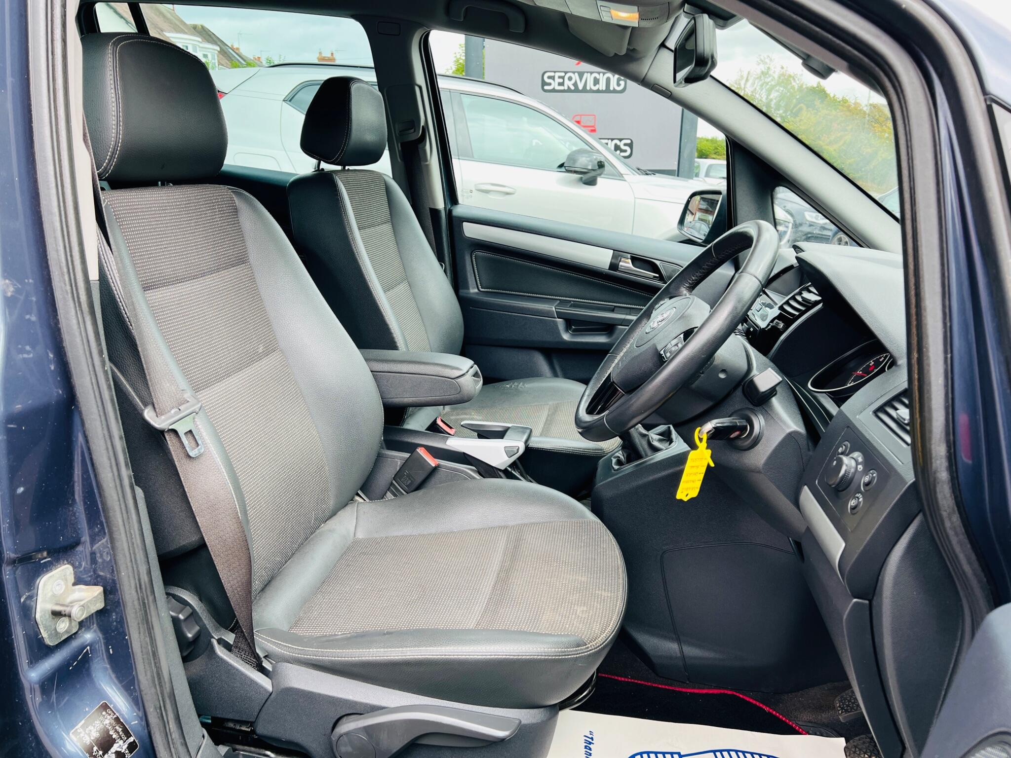 2010 Vauxhall Zafira image 20