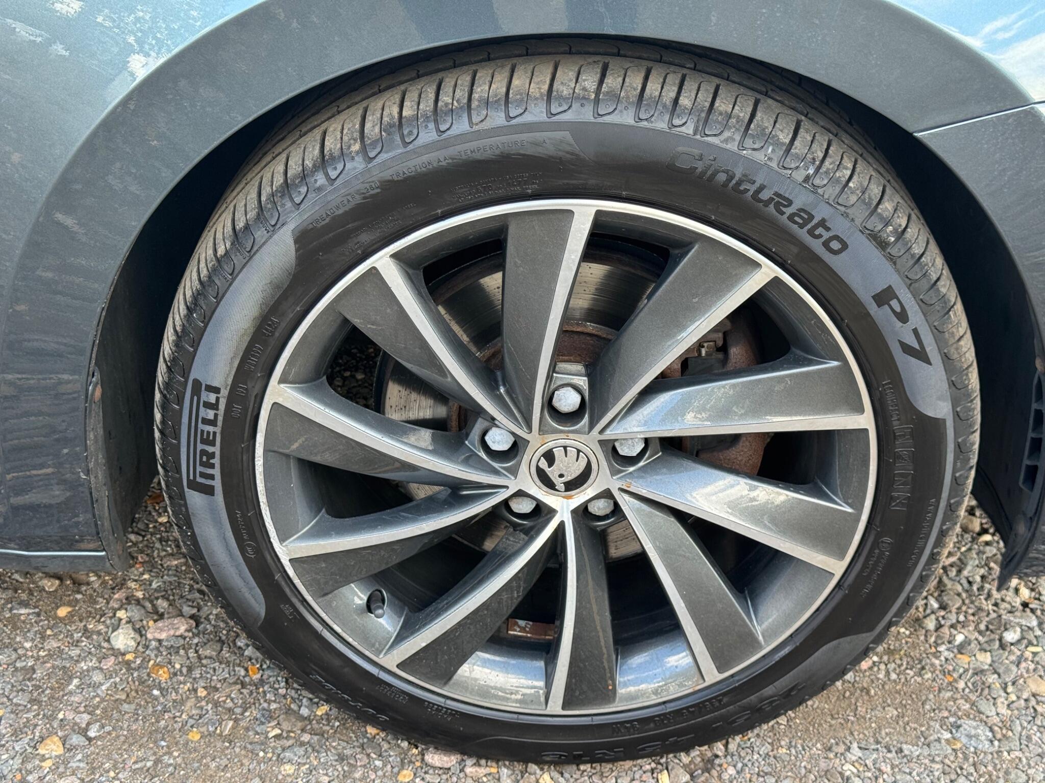 Skoda Superb view 45