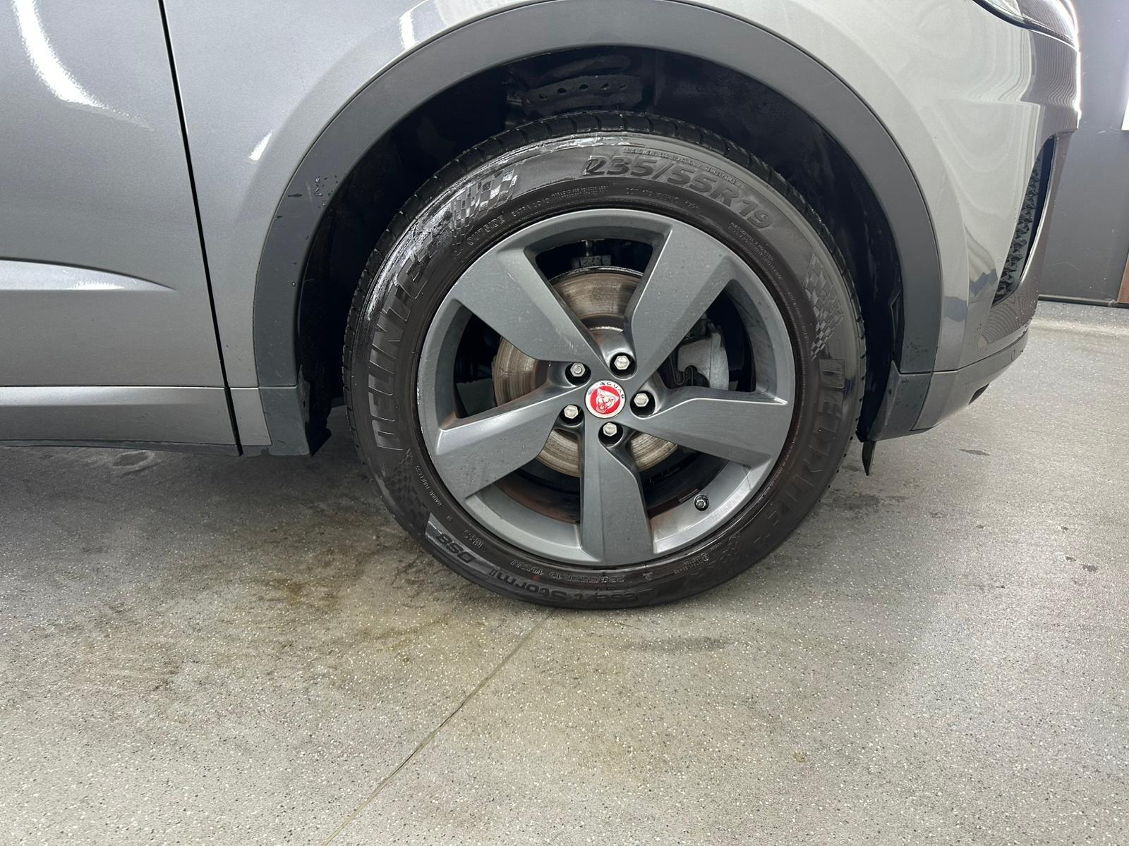 Jaguar E-Pace view 14