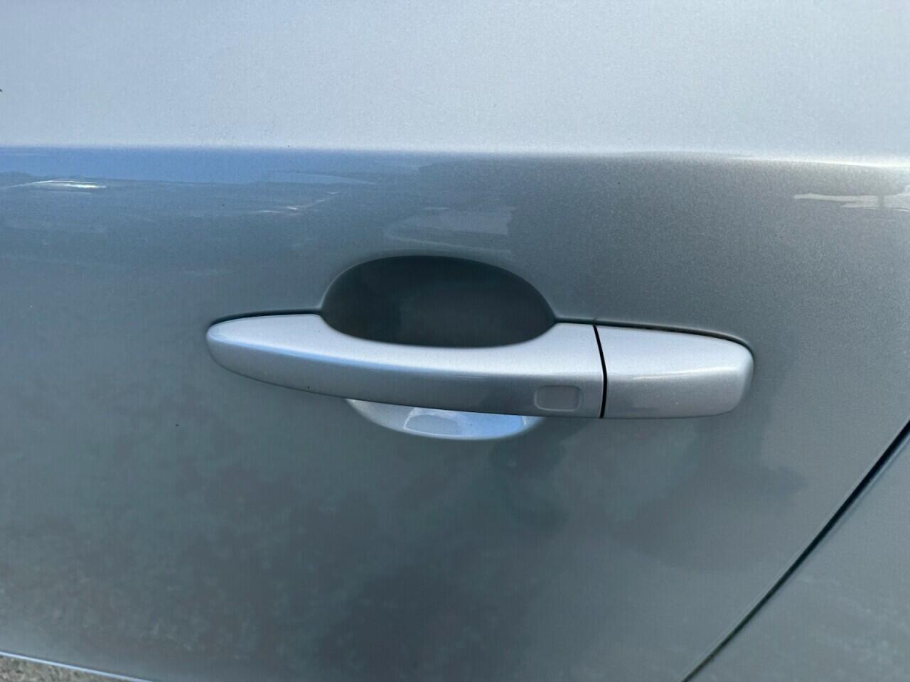 Volvo V40 view 51