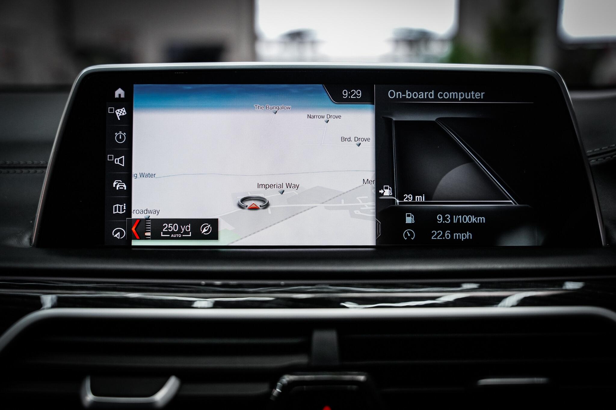 BMW 7 Series view 39