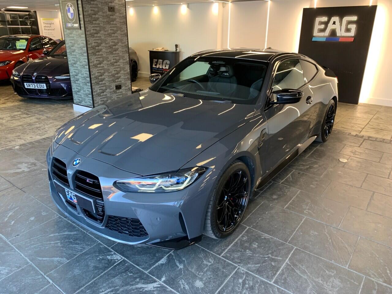 BMW M4 view 11