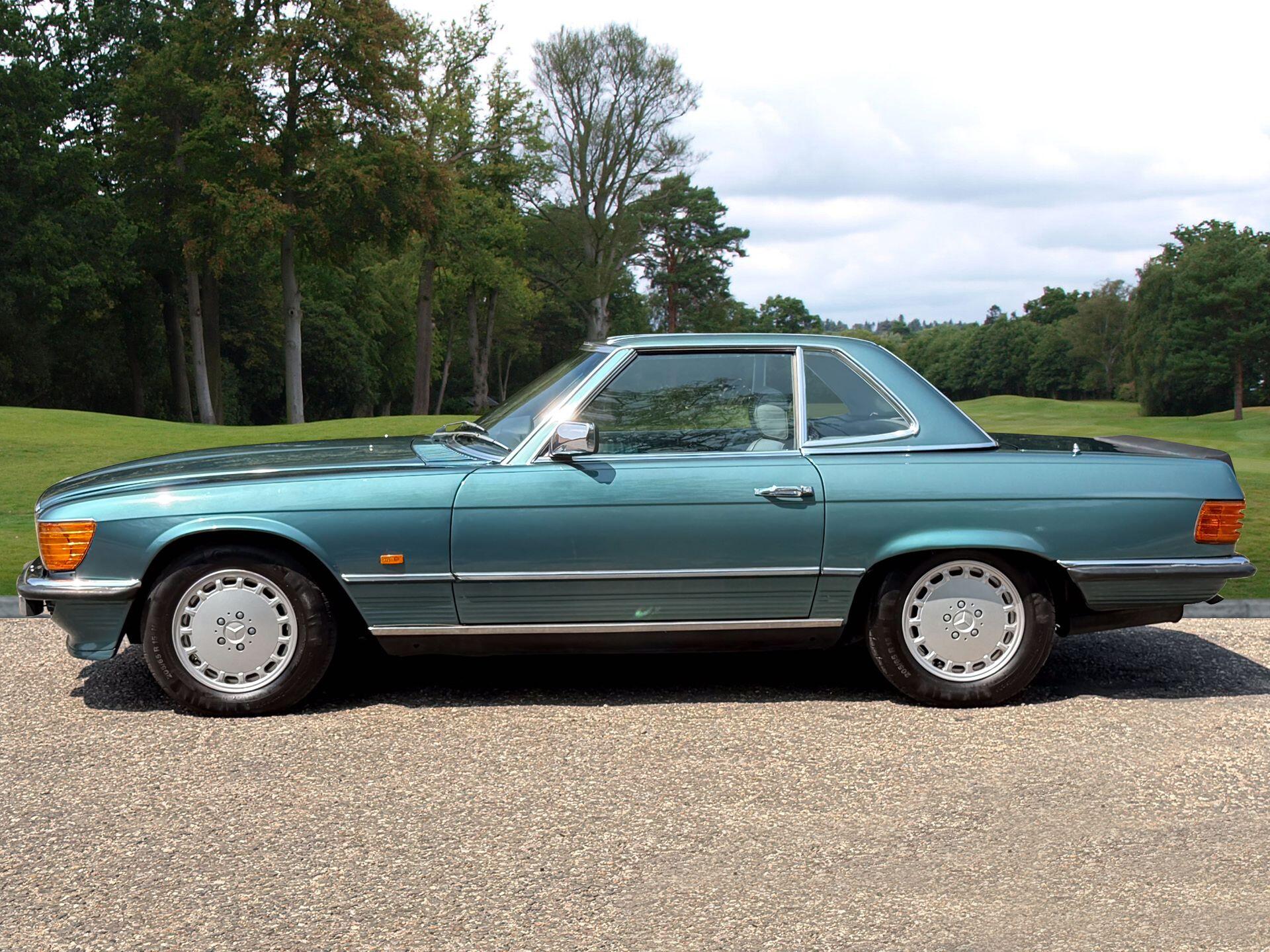 Mercedes-Benz SL view 2