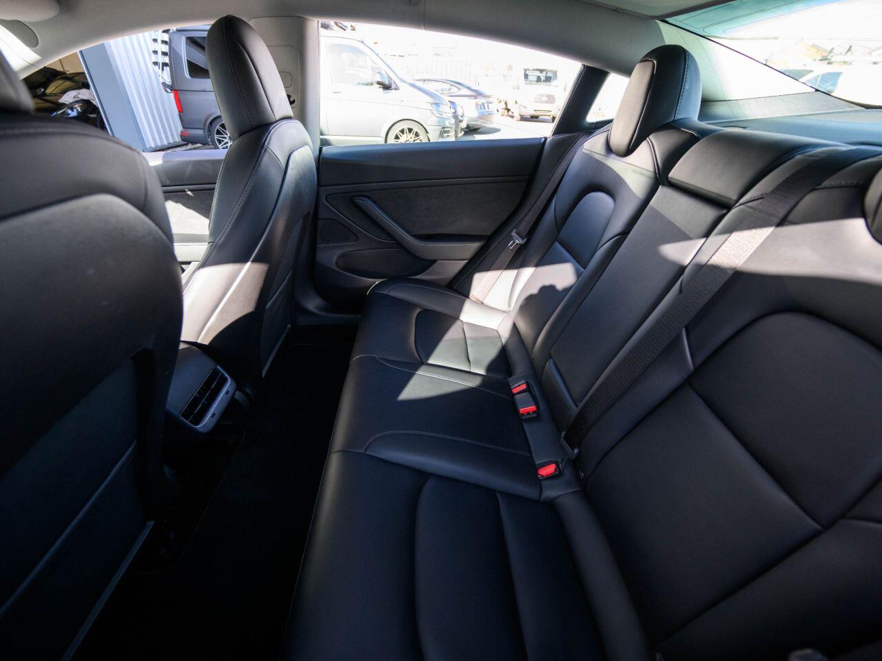 Tesla Model 3 view 15