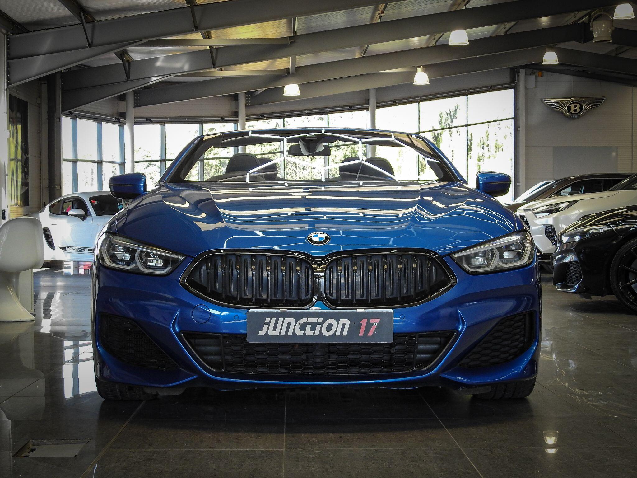 BMW 8 Series view 7