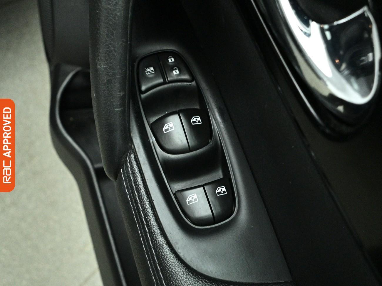 Nissan Qashqai view 21