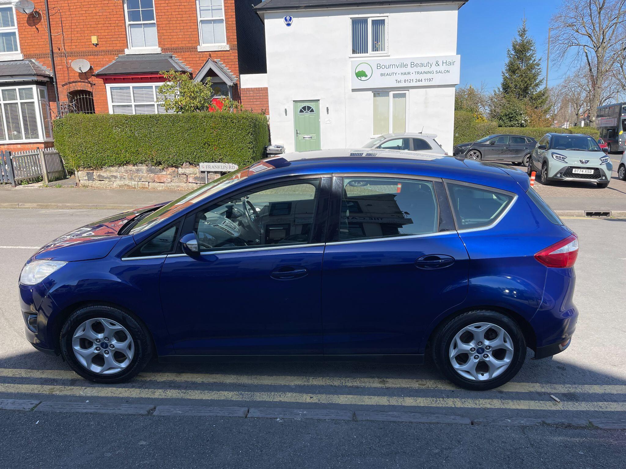 Ford C-Max view 17