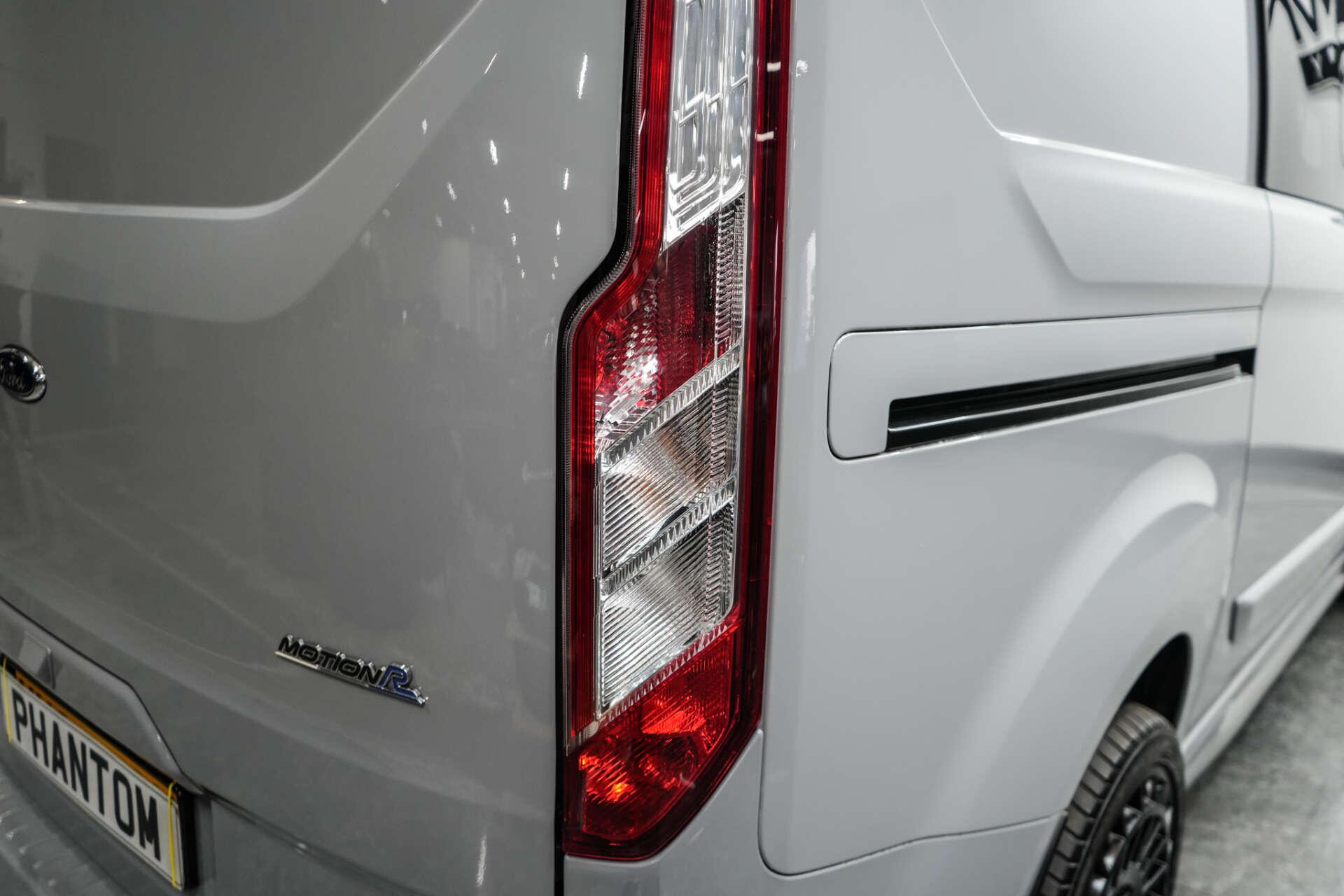 Ford Transit Custom view 8