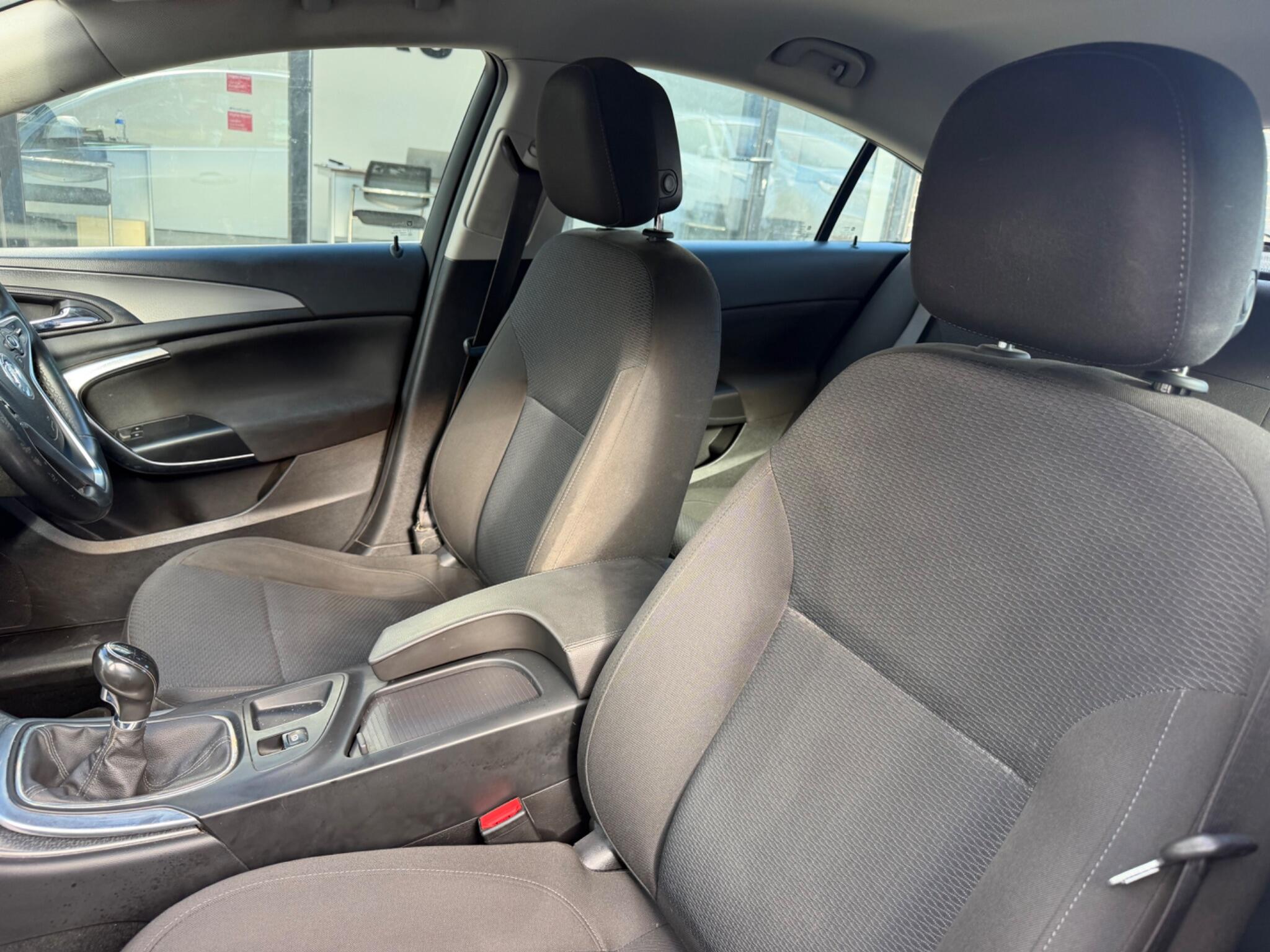 Vauxhall Insignia view 17