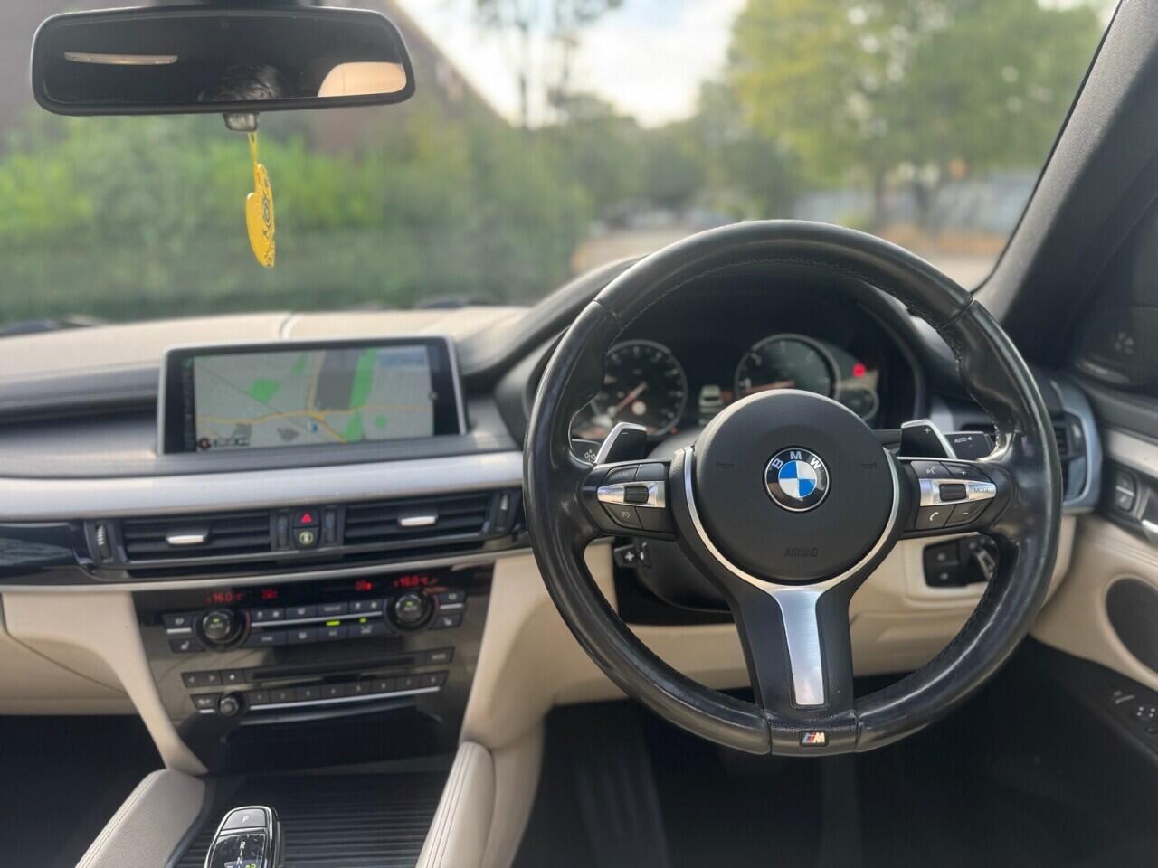 BMW X6 view 15