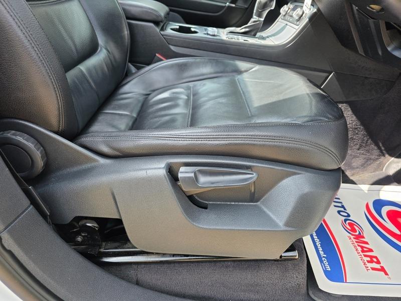 2015 Volkswagen Touareg image 34