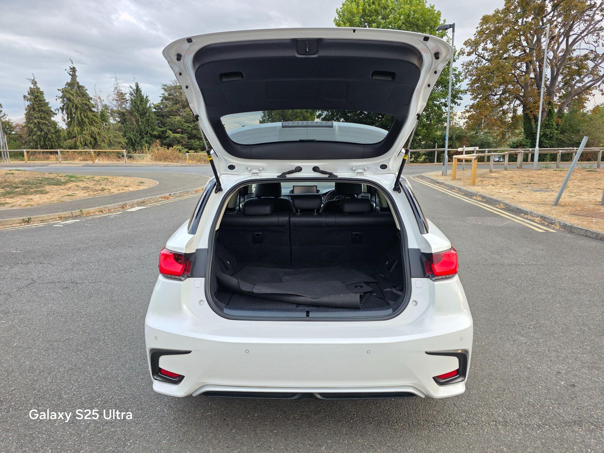 Lexus CT view 22