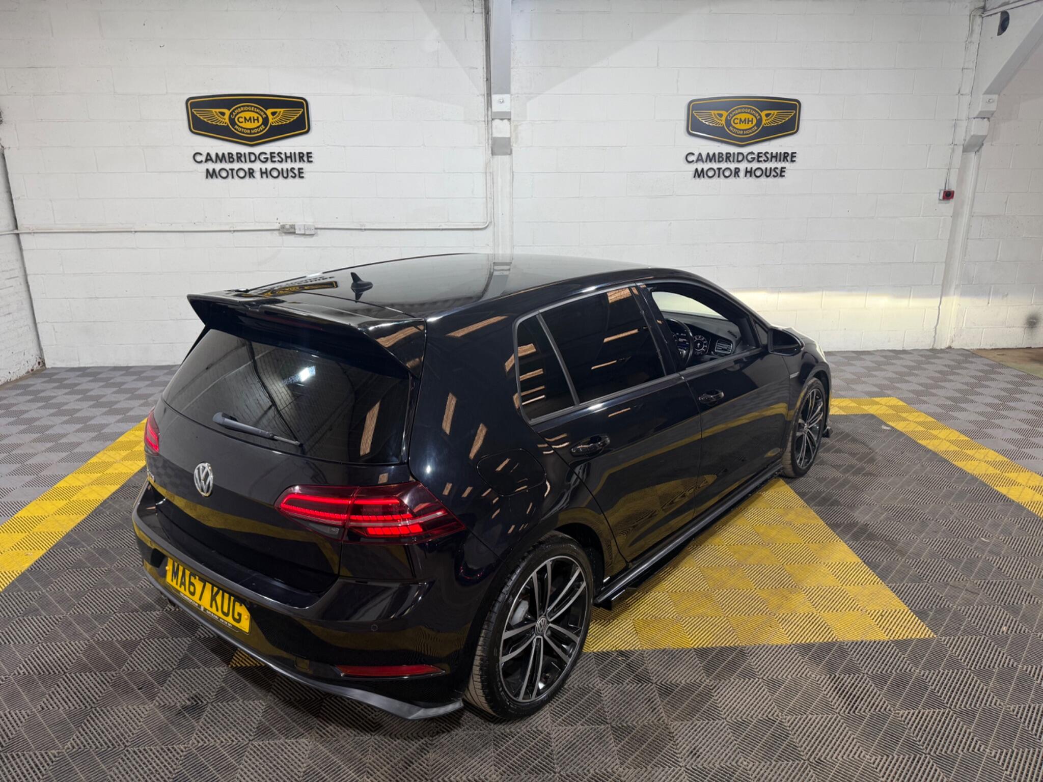 Volkswagen Golf view 15