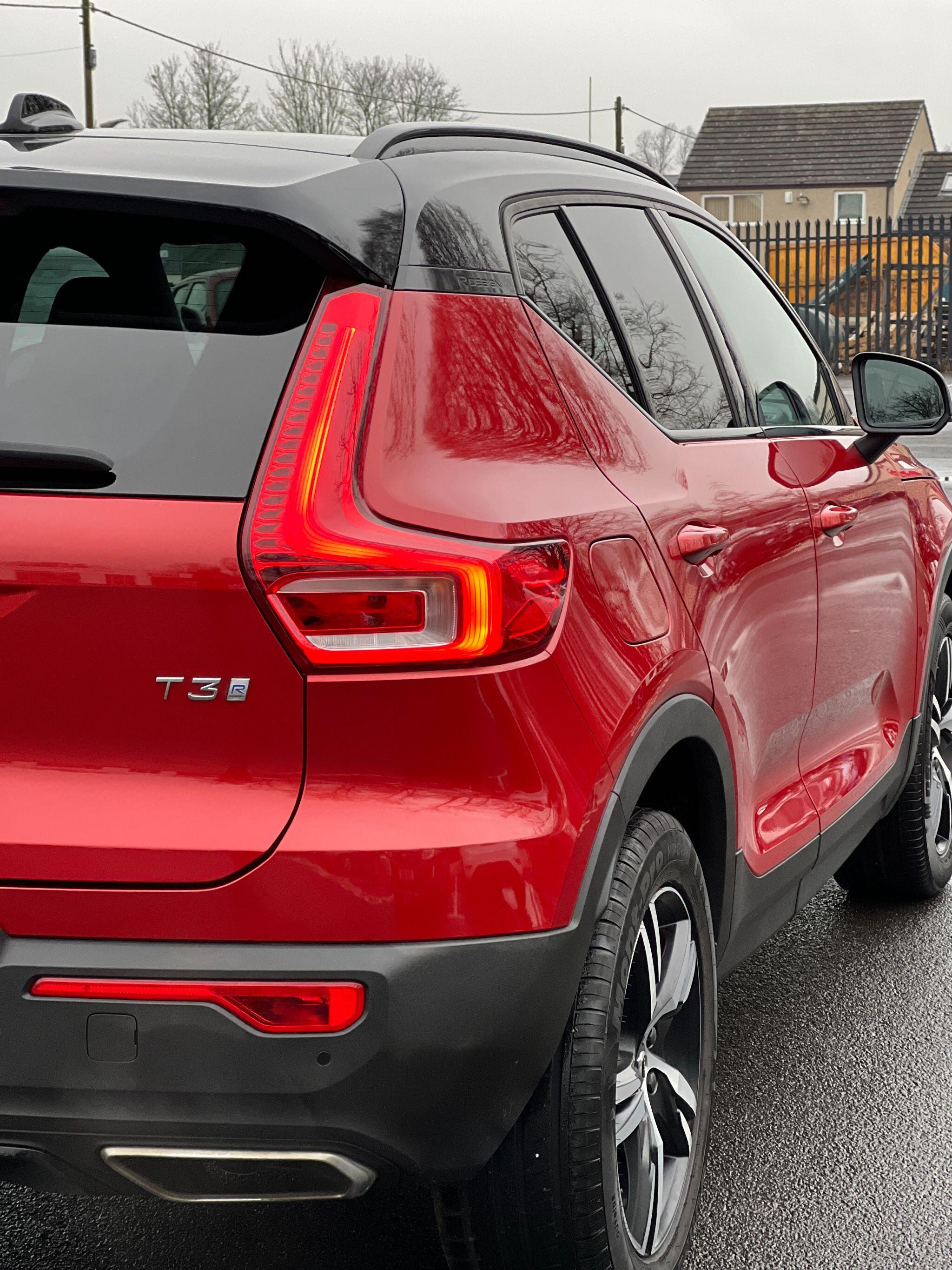 Volvo XC40 view 17