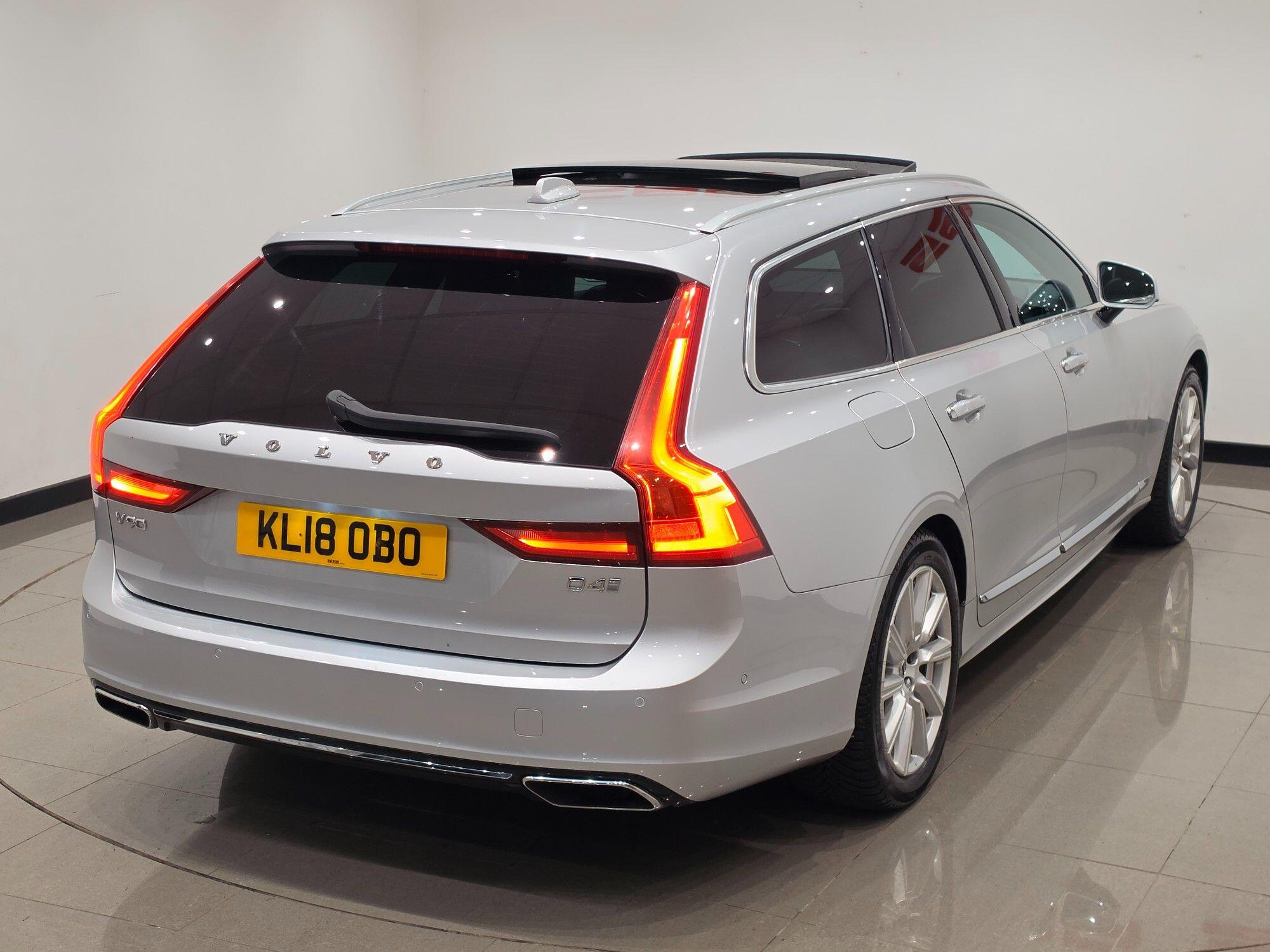 Volvo V90 view 10