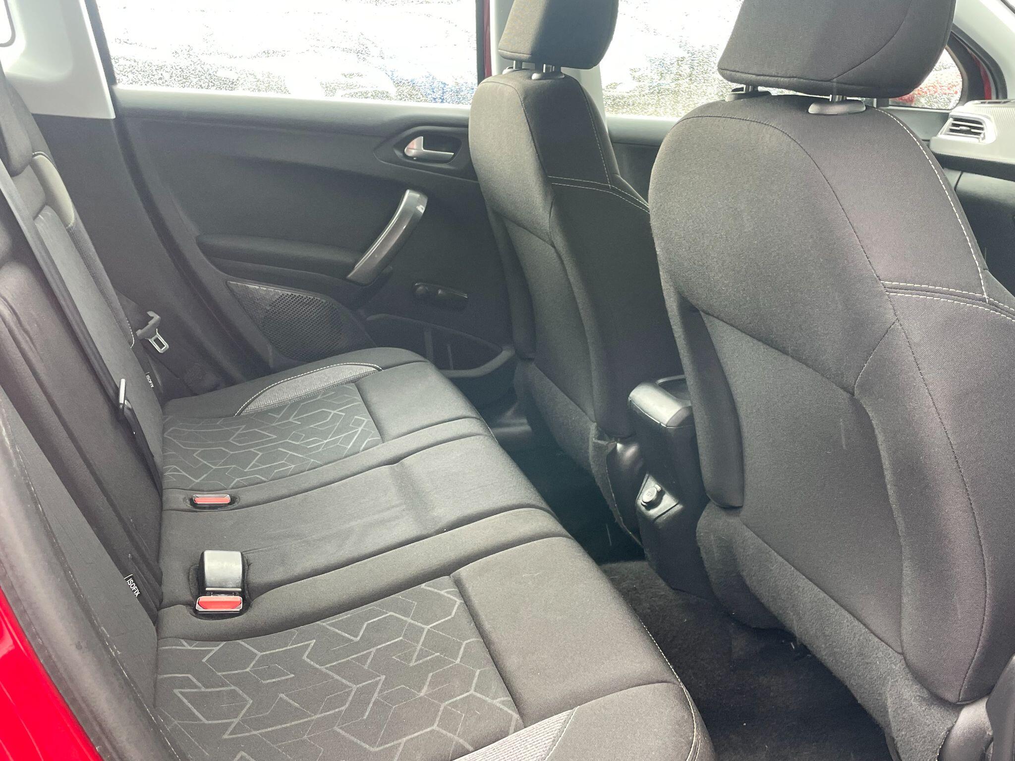 Peugeot 2008 view 21