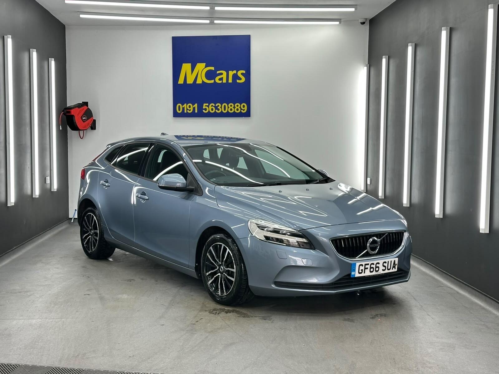 Volvo V40 view 10
