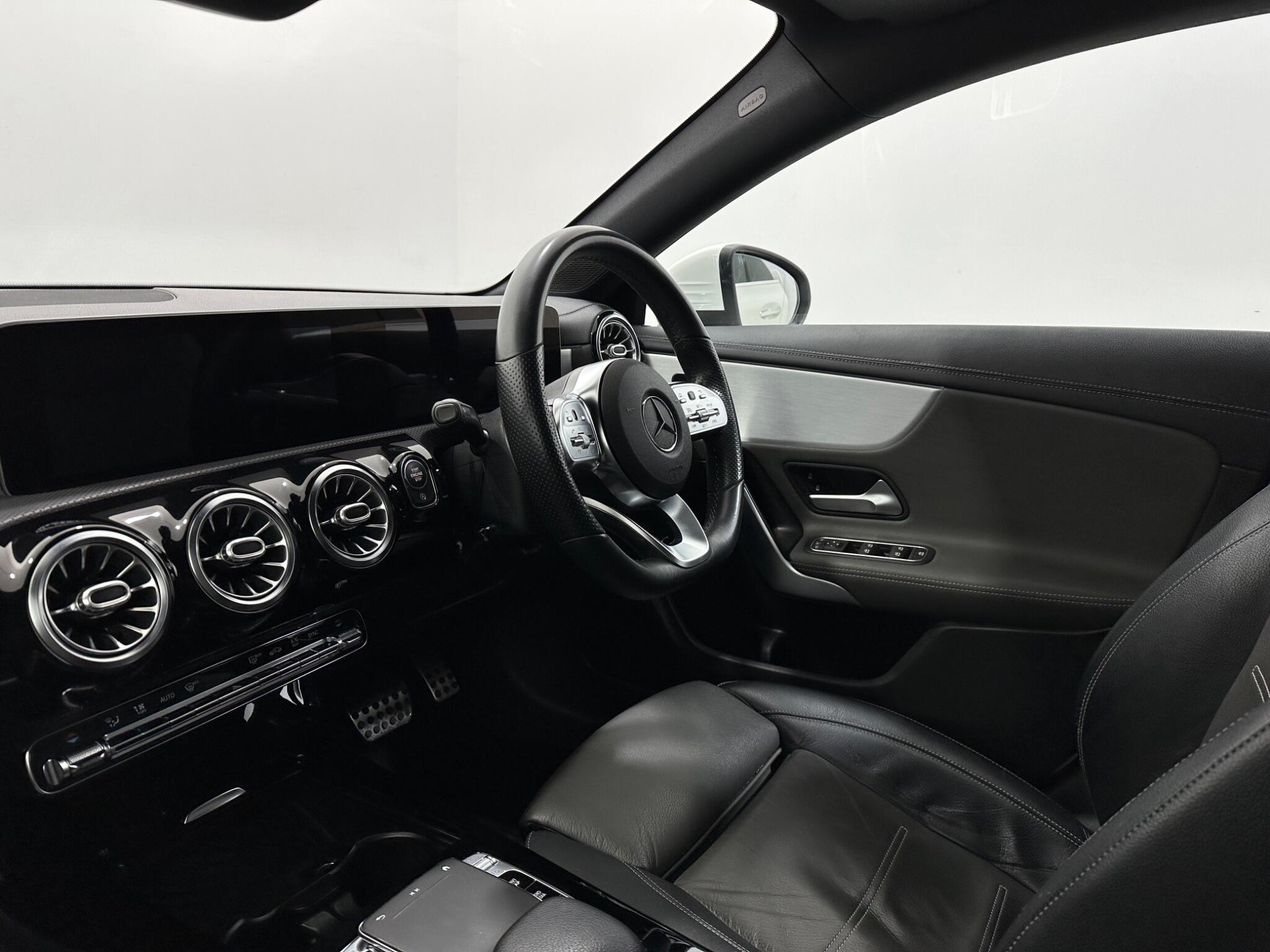 Mercedes-Benz Cla view 33