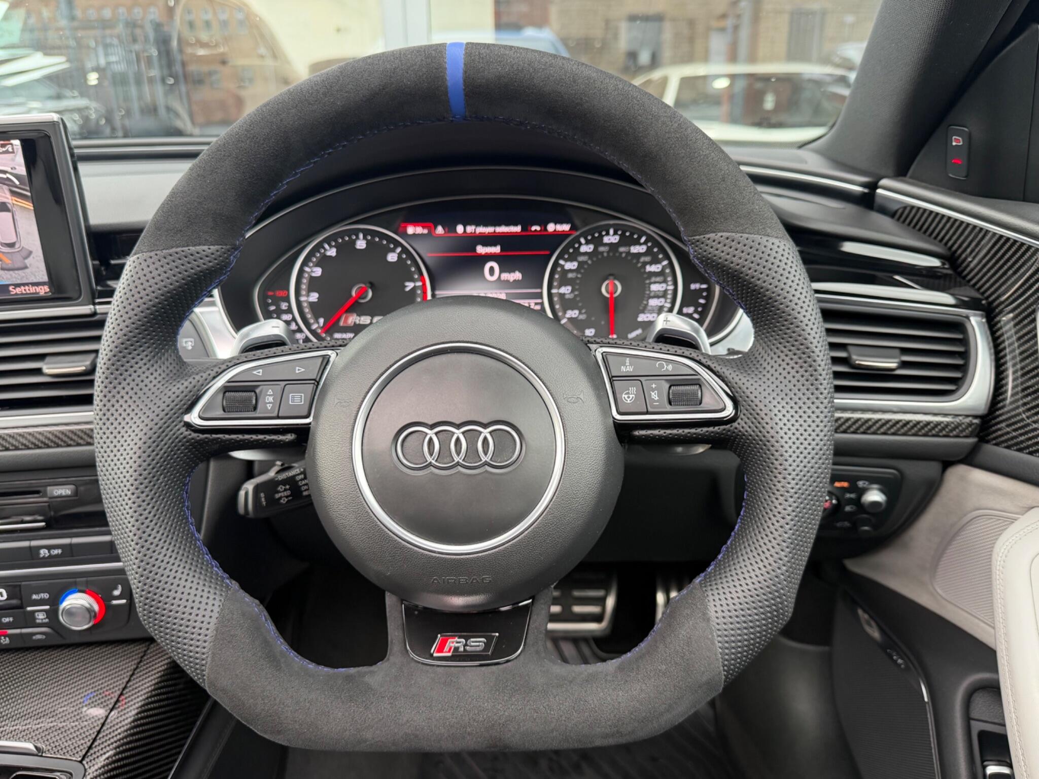 Audi RS6 Avant view 18