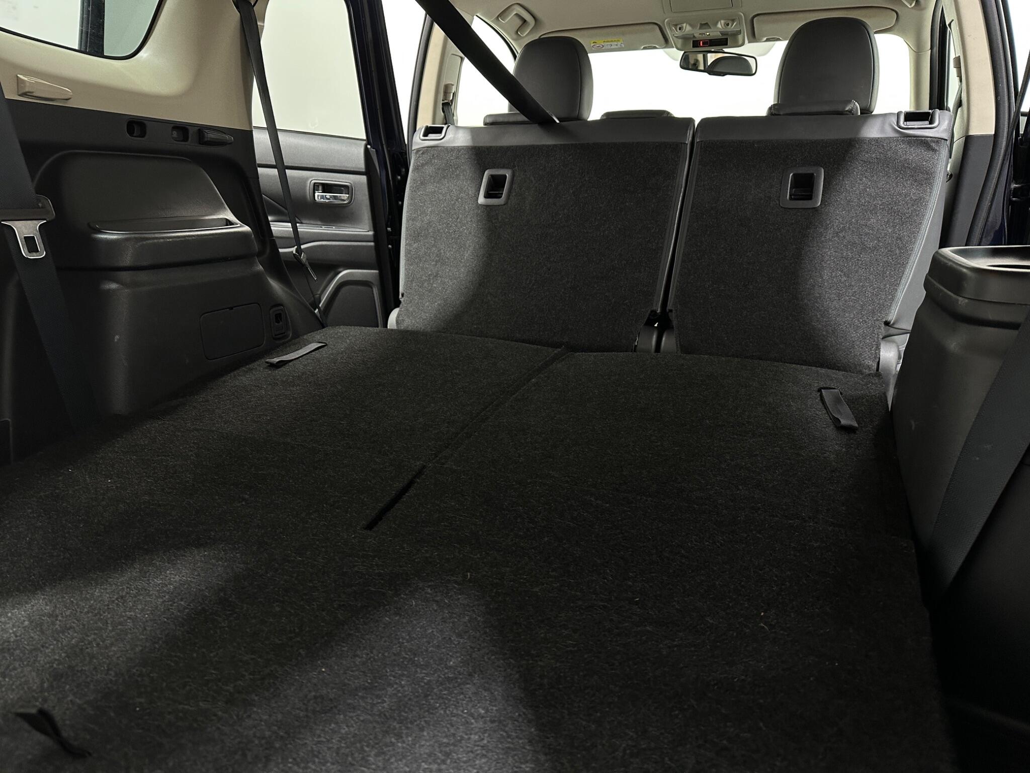 Mitsubishi Outlander view 46